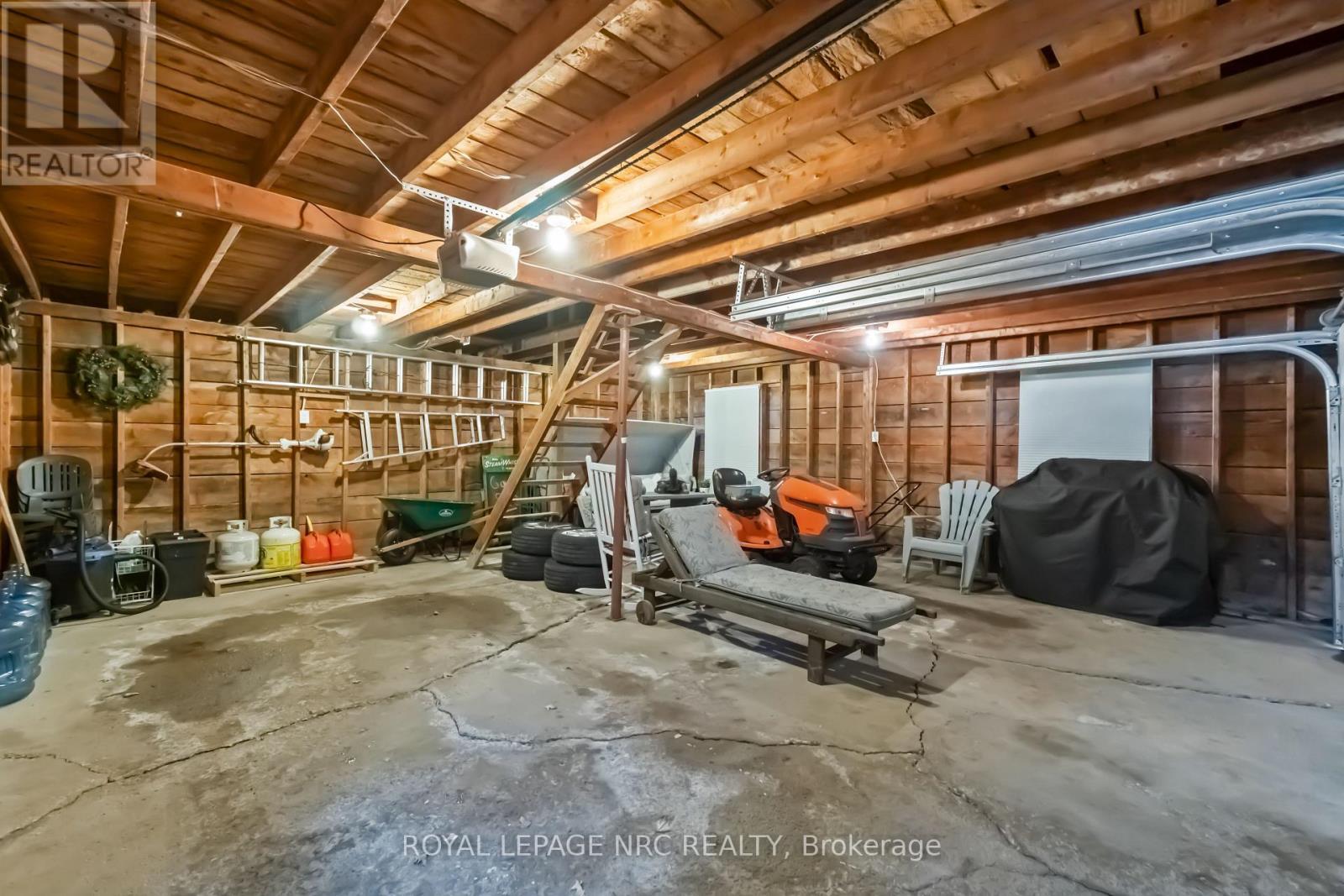 












3406 BOWEN ROAD

,
Fort Erie (Stevensville),




Ontario
L0S1S0

