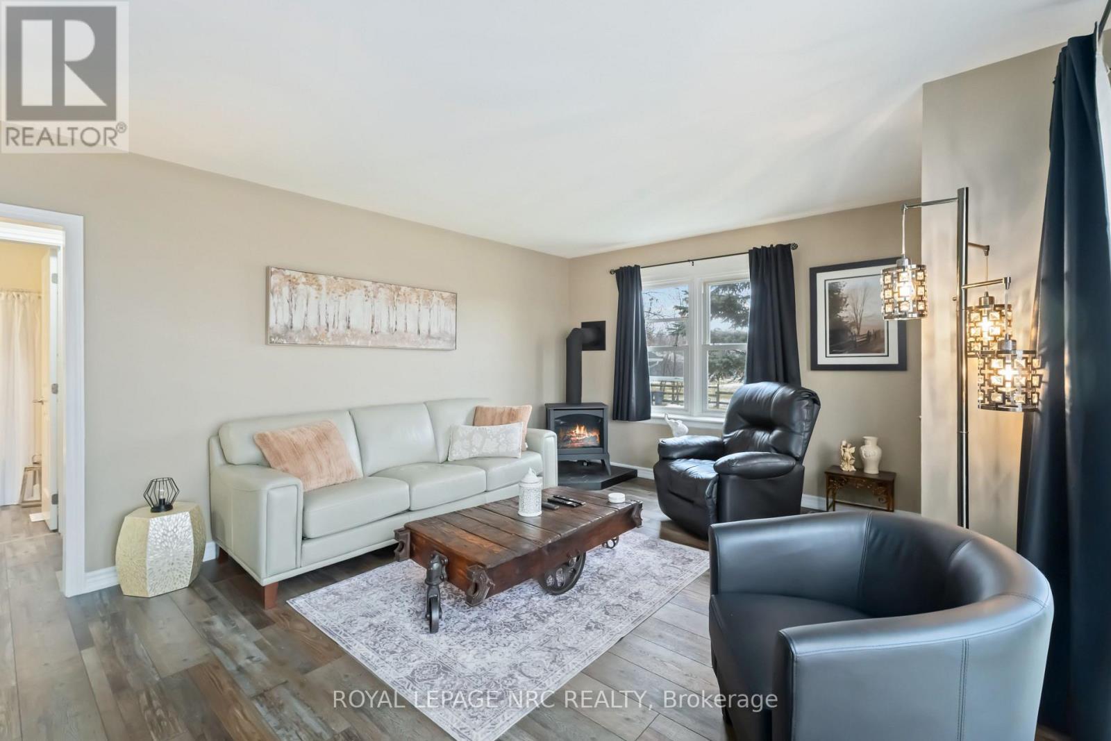 












3406 BOWEN ROAD

,
Fort Erie (Stevensville),




Ontario
L0S1S0

