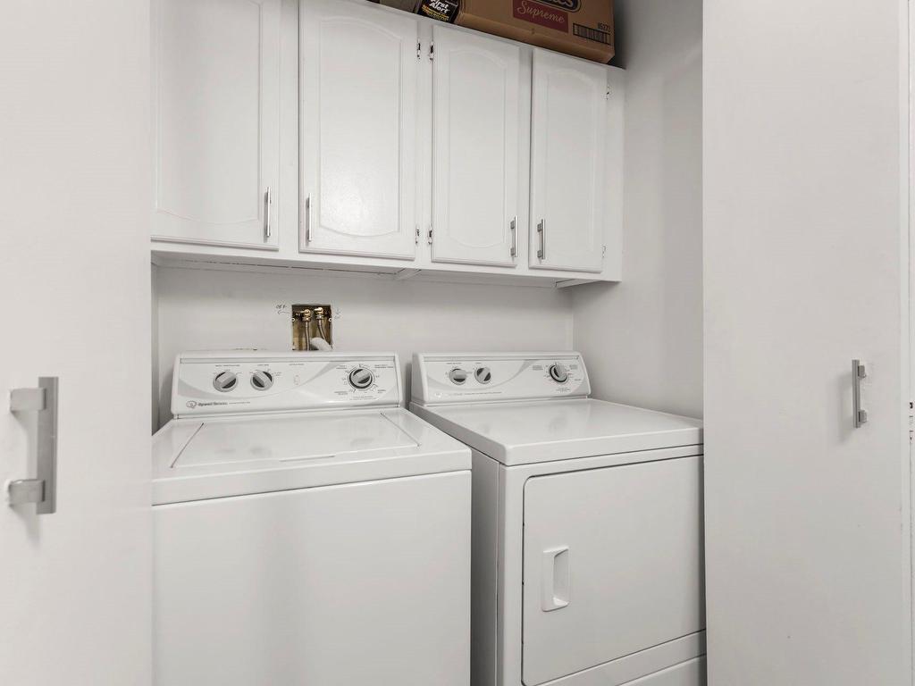 









5900


Av. Armstrong

, 508,
Côte-Saint-Luc,




QC
H4W2Z5

