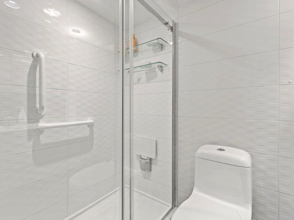 









5900


Av. Armstrong

, 508,
Côte-Saint-Luc,




QC
H4W2Z5

