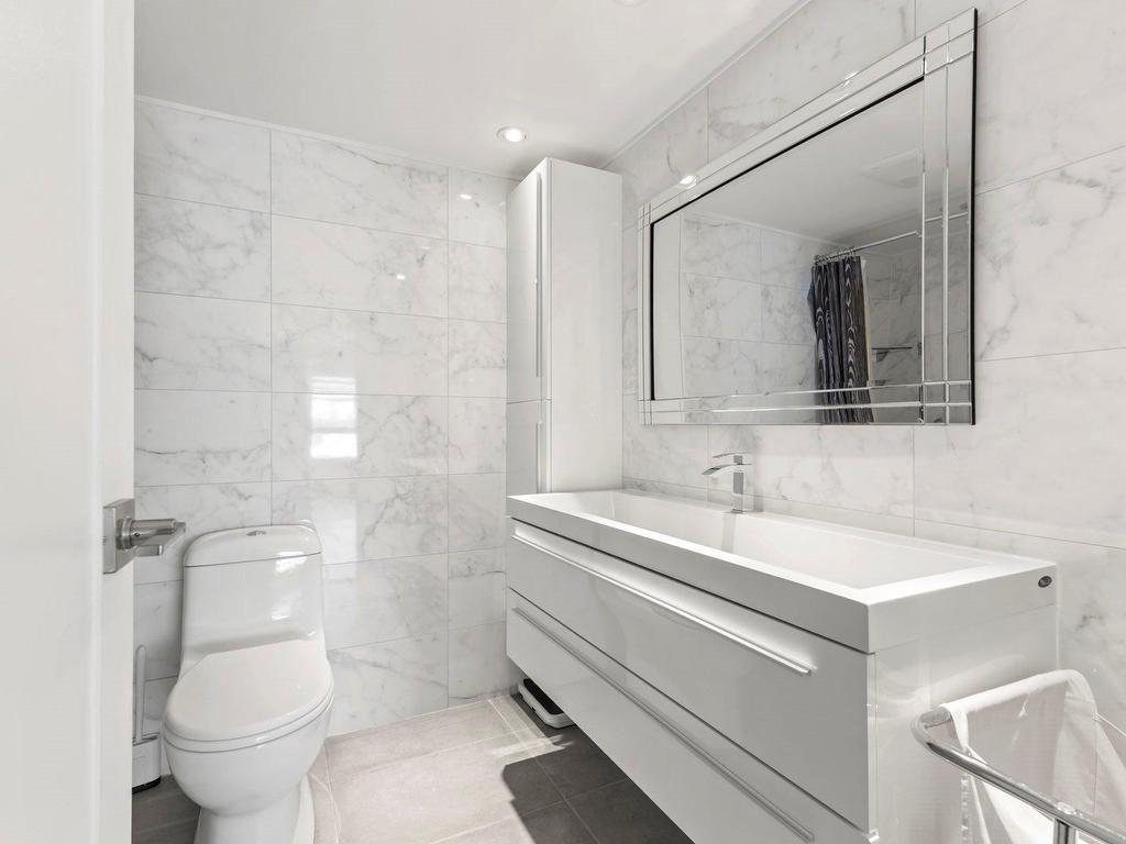 









5900


Av. Armstrong

, 508,
Côte-Saint-Luc,




QC
H4W2Z5

