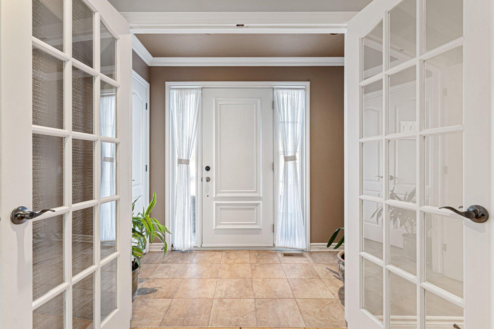 









314


Rue de Gascogne

,
Boucherville,




QC
J4B8T2

