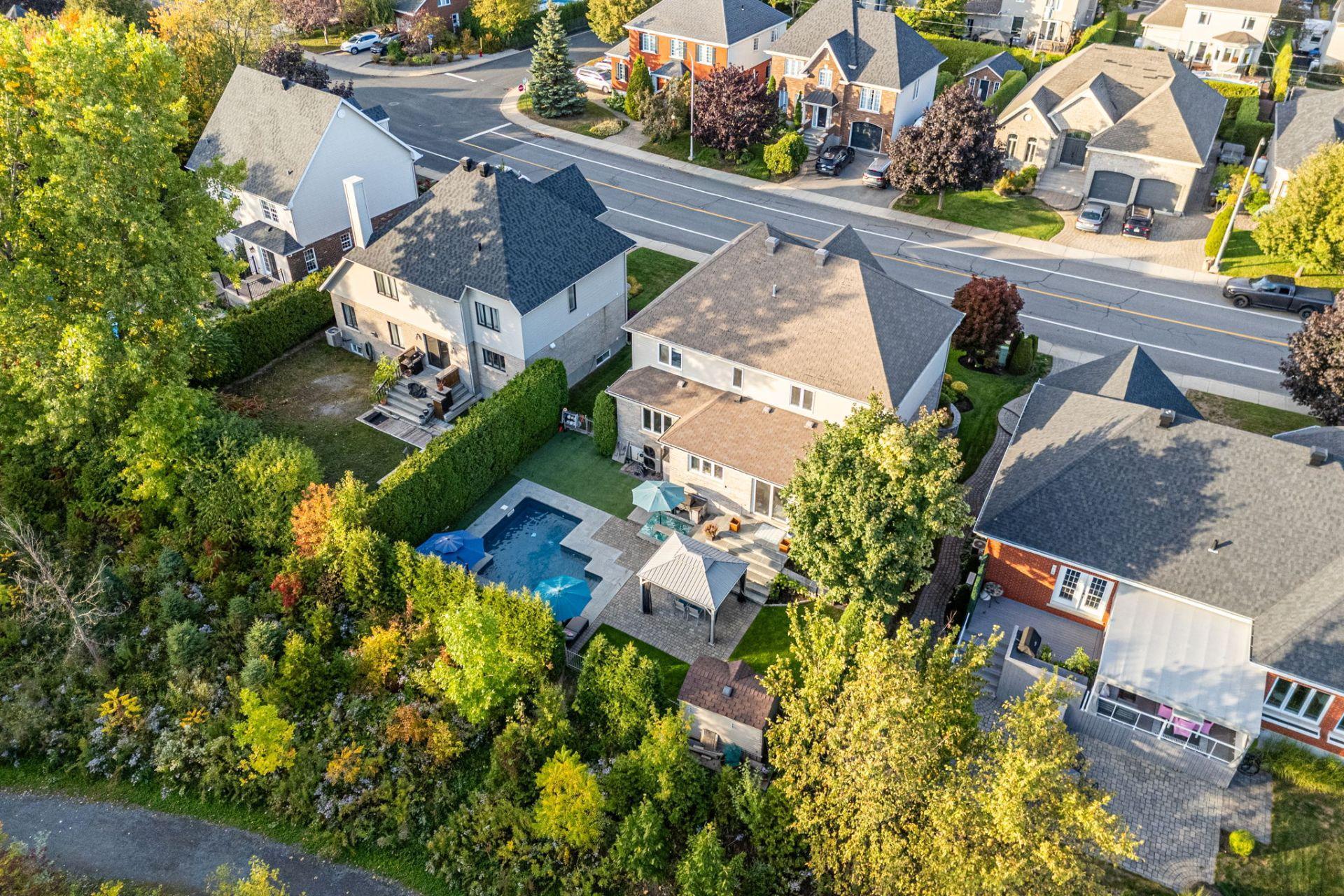 









314


Rue de Gascogne

,
Boucherville,




QC
J4B8T2

