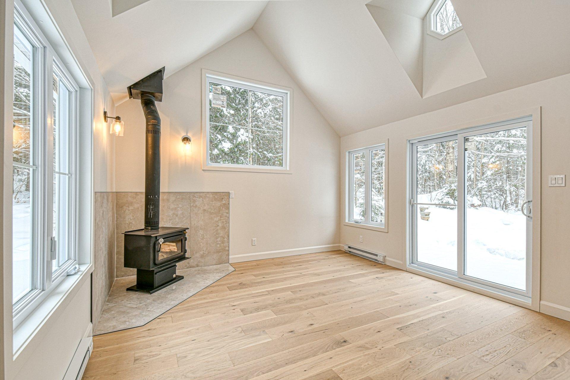 









34


Mtée Manory

,
Sainte-Marguerite-du-Lac-Masson,




QC
J0T1L0

