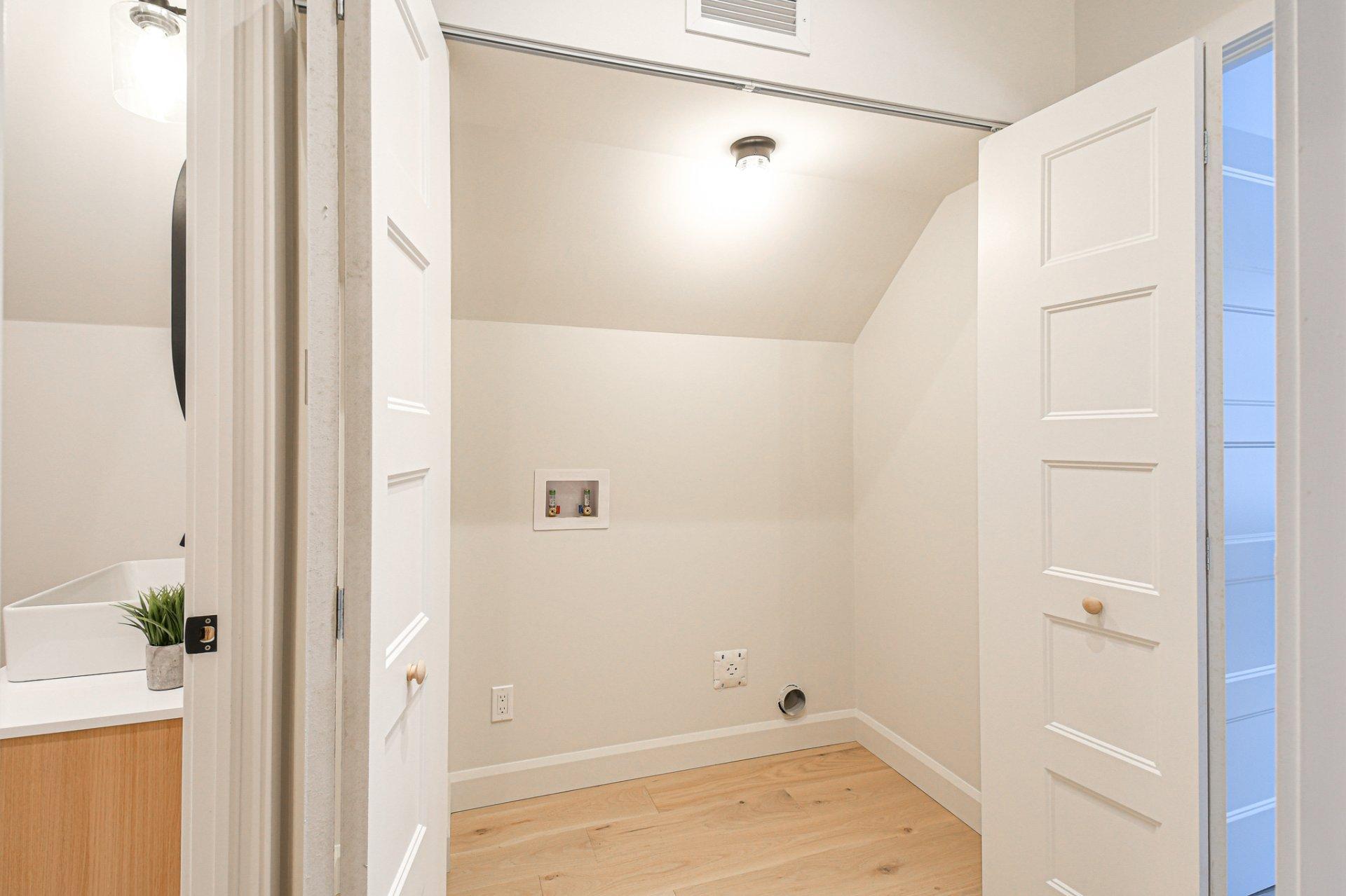 









34


Mtée Manory

,
Sainte-Marguerite-du-Lac-Masson,




QC
J0T1L0

