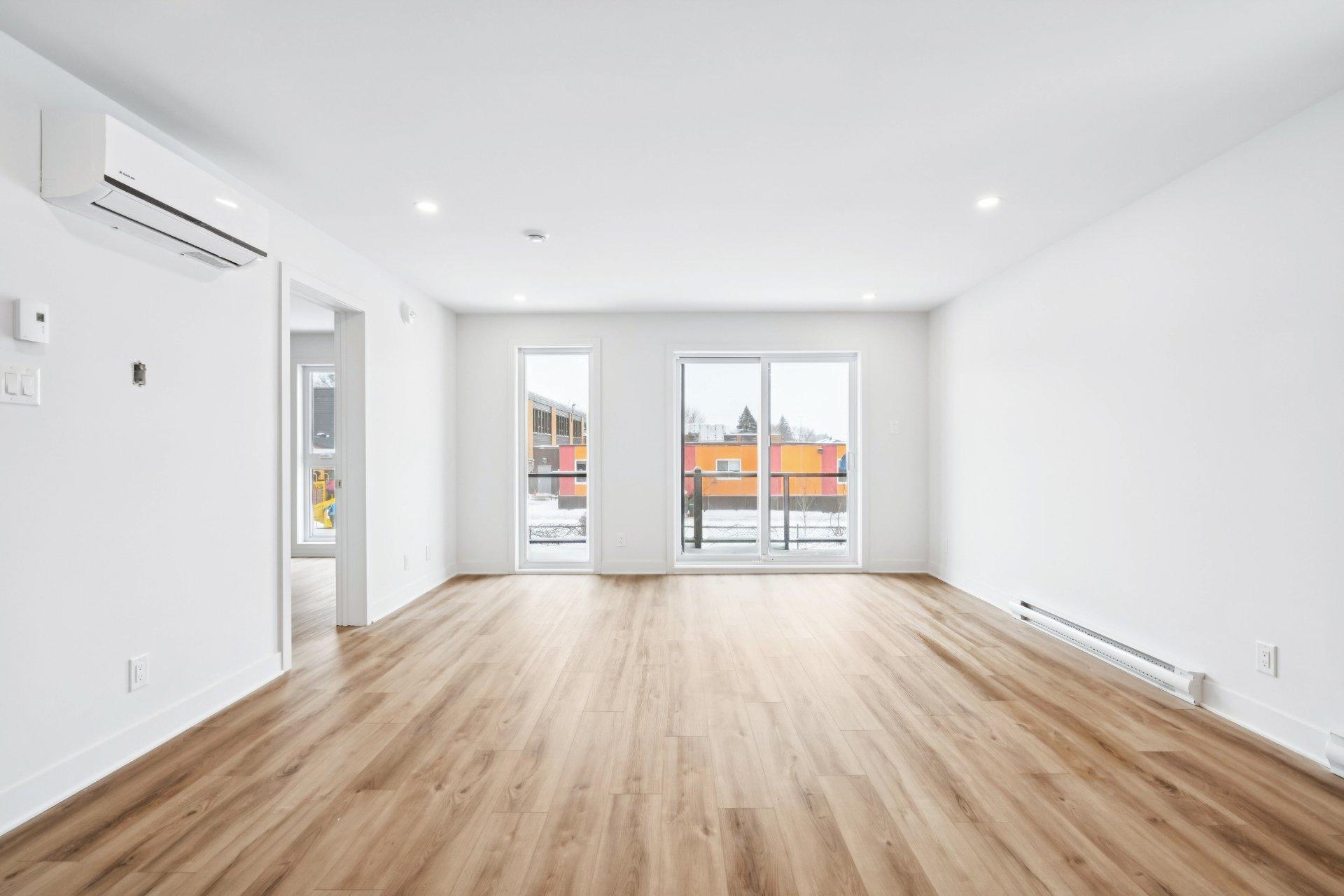 









402


Av. Barron

, 201,
Lachute,




QC
J8H4L6

