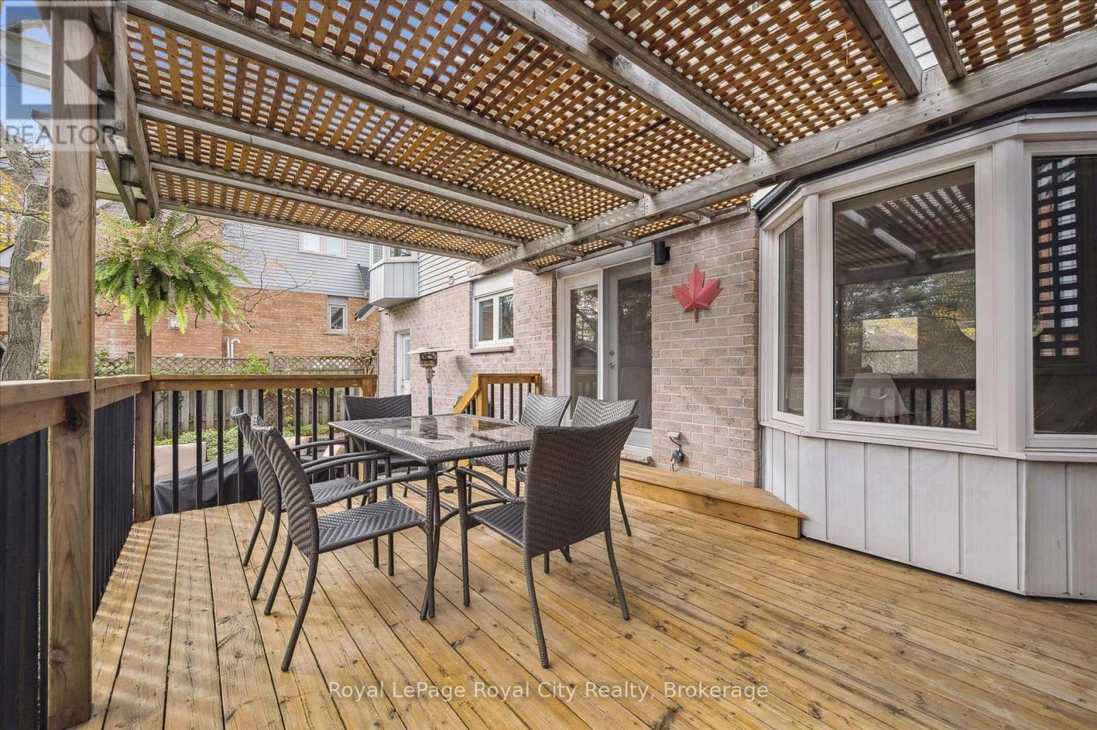 












52 HILLDALE CRESCENT

,
Guelph (Kortright West),




Ontario
N1G4B8

