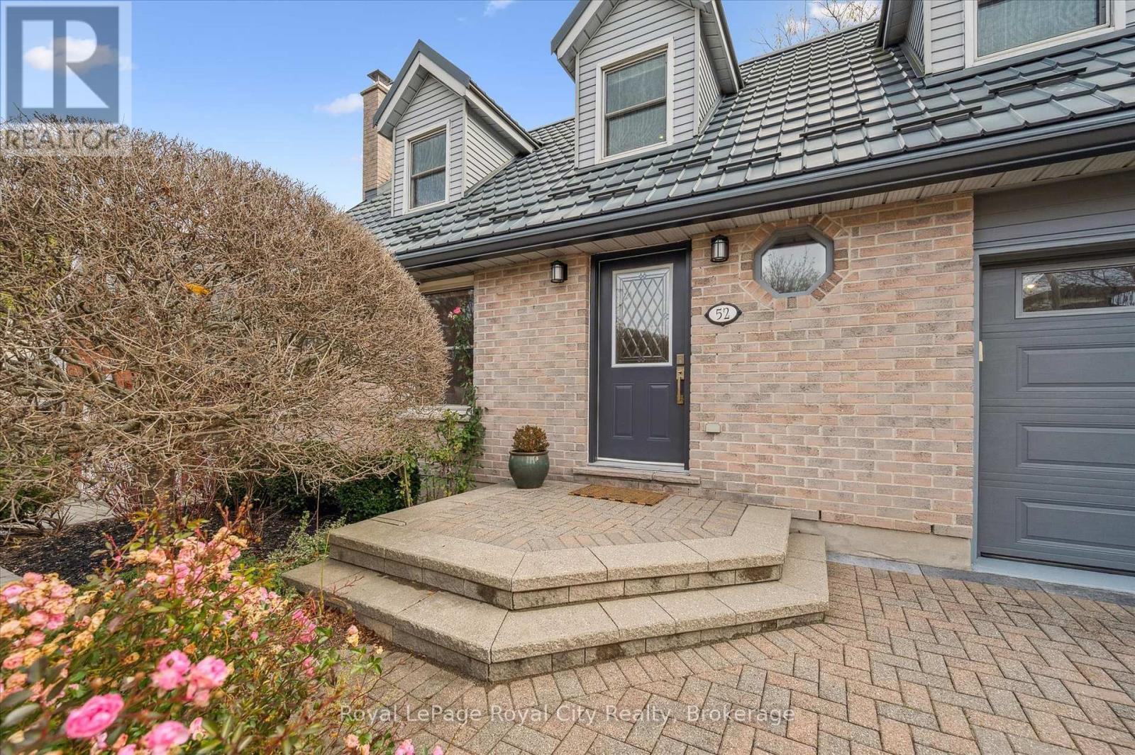 












52 HILLDALE CRESCENT

,
Guelph (Kortright West),




Ontario
N1G4B8

