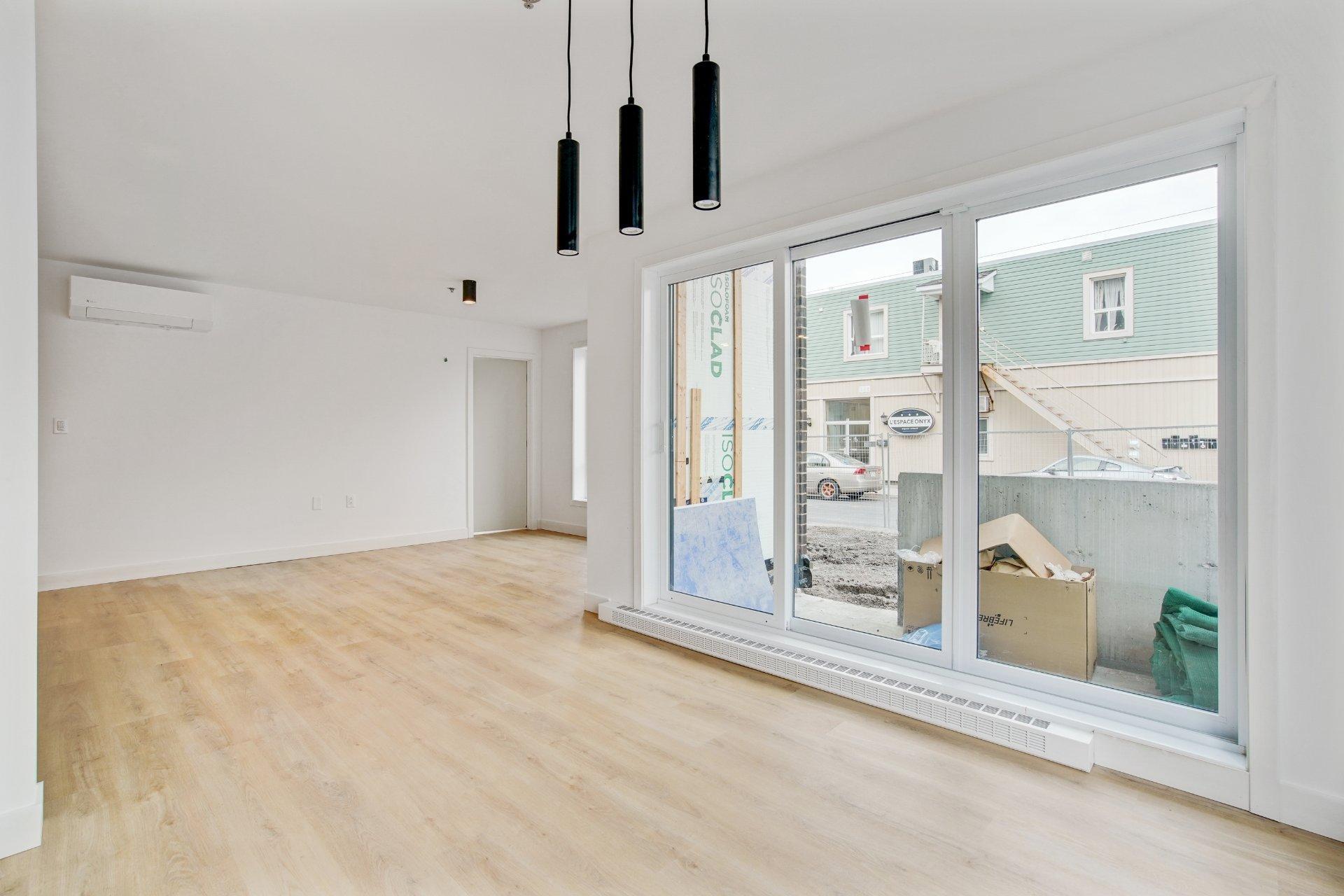 









50


Rue St-Louis

, 114,
Salaberry-de-Valleyfield,




QC
J6T1M6

