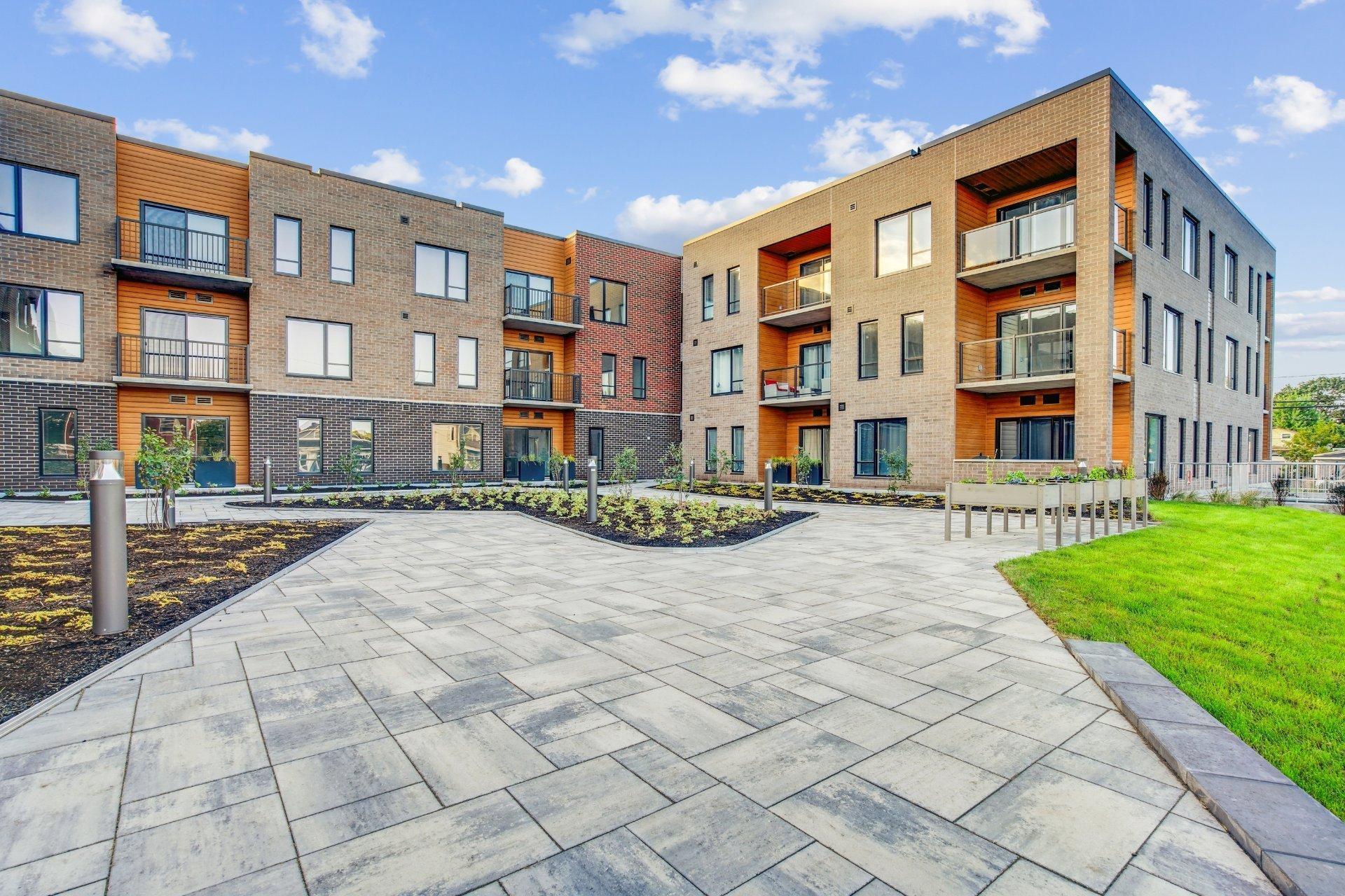 









50


Rue St-Louis

, 114,
Salaberry-de-Valleyfield,




QC
J6T1M6

