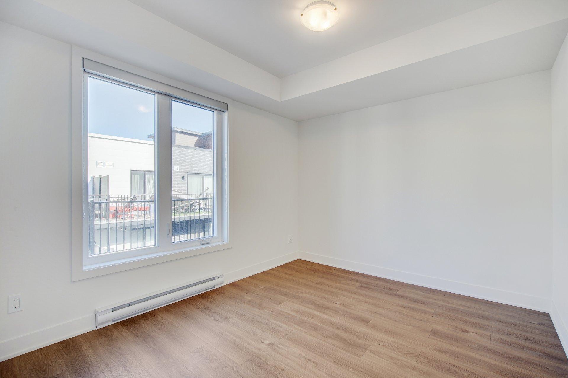 









192


Rue d'Émeraude

,
Candiac,




QC
J5R0S1

