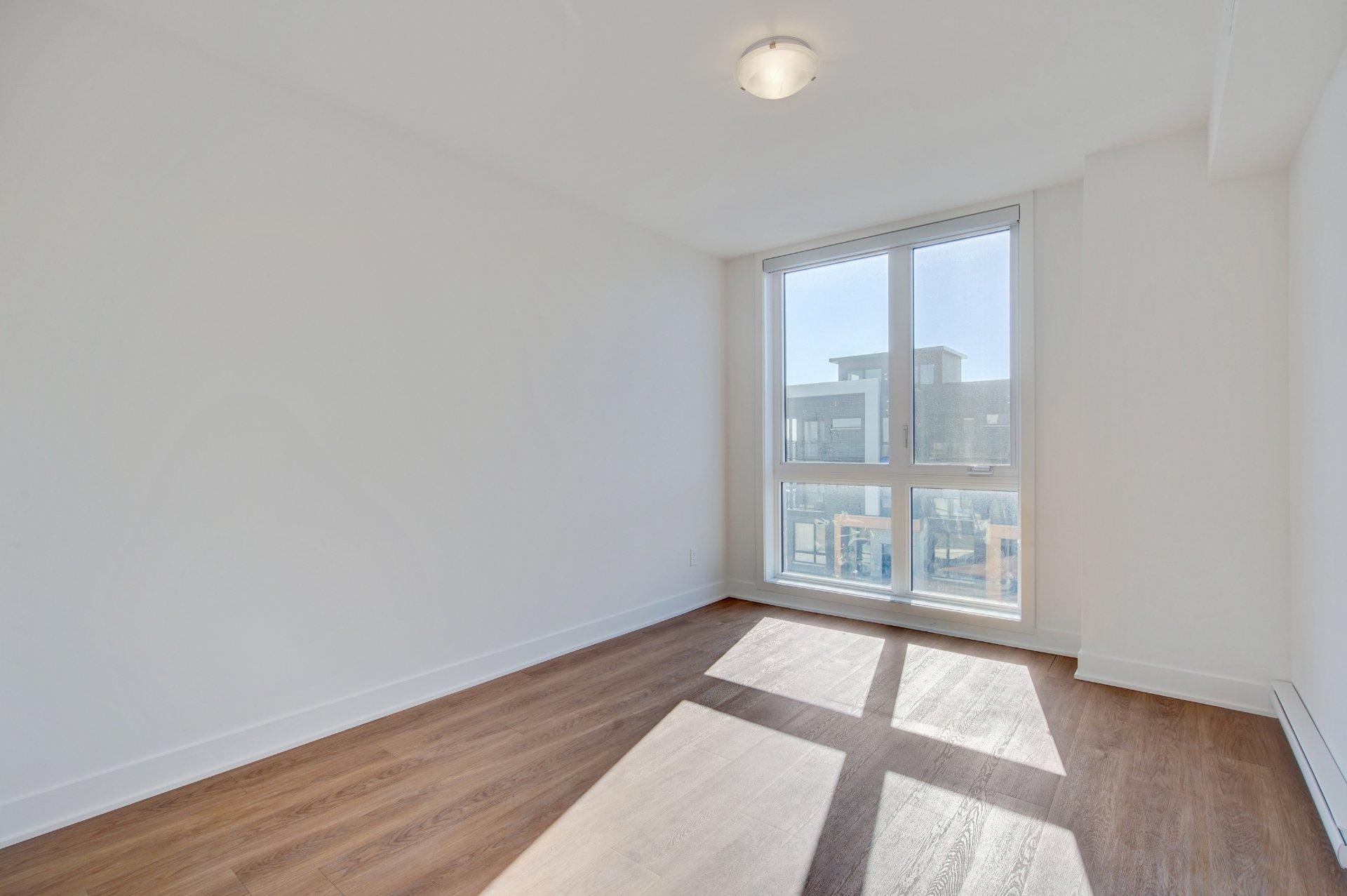 









192


Rue d'Émeraude

,
Candiac,




QC
J5R0S1

