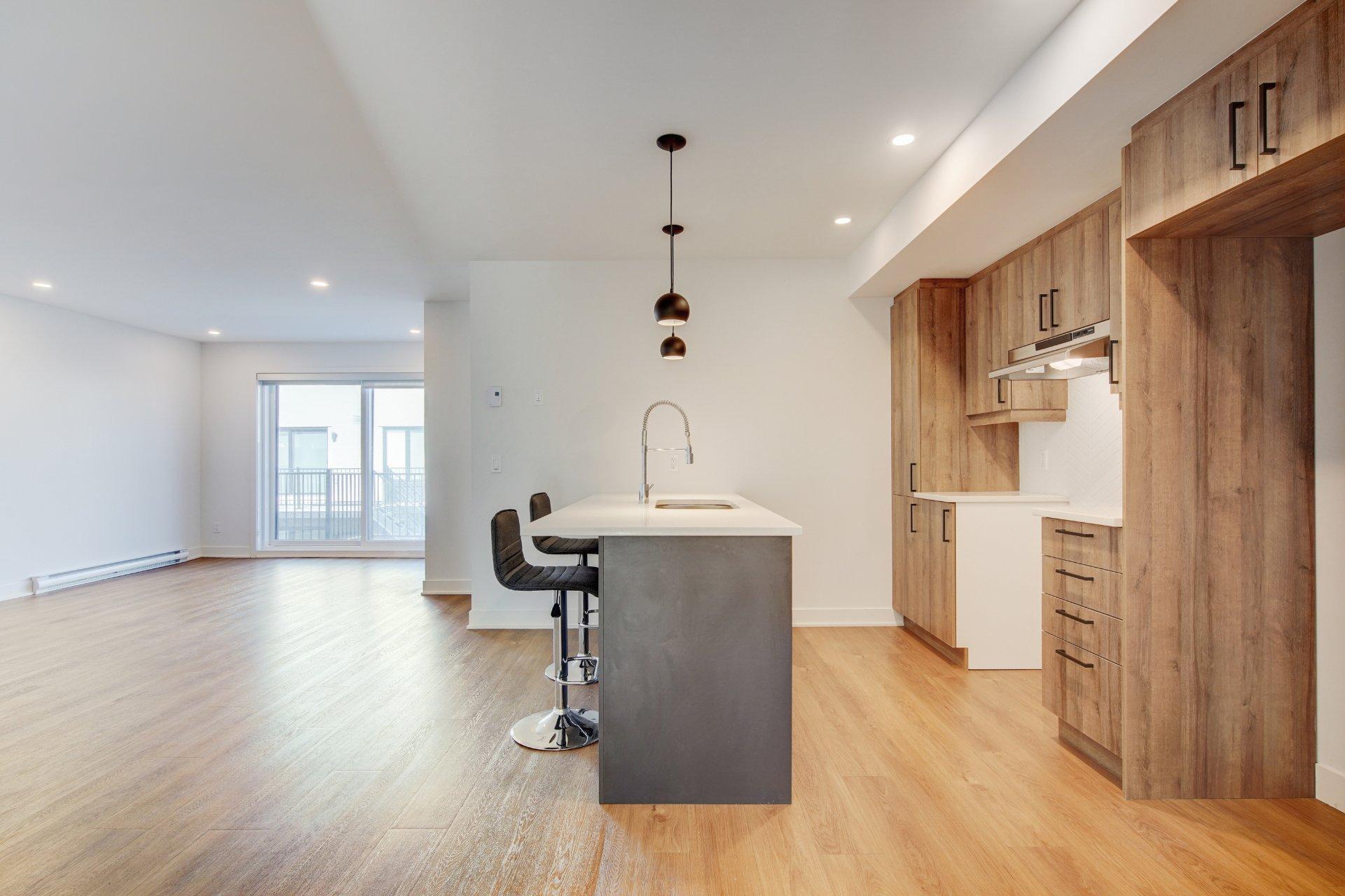 









192


Rue d'Émeraude

,
Candiac,




QC
J5R0S1

