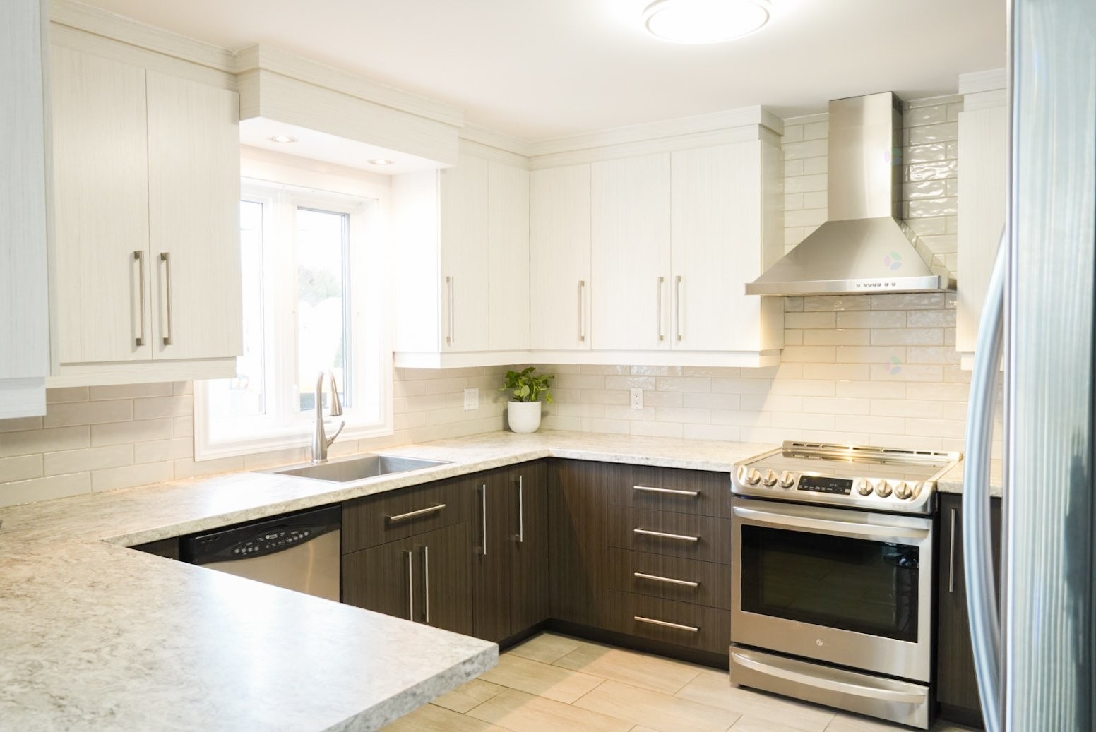 









61


Rue de l'Anse

,
Trois-Rivières,




QC
G9B7M9

