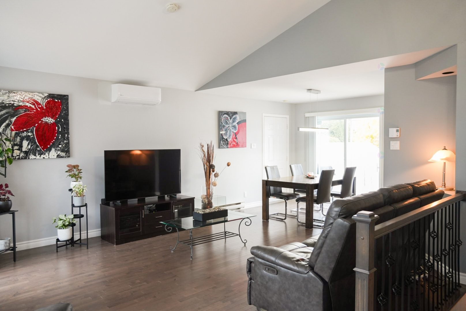 









61


Rue de l'Anse

,
Trois-Rivières,




QC
G9B7M9

