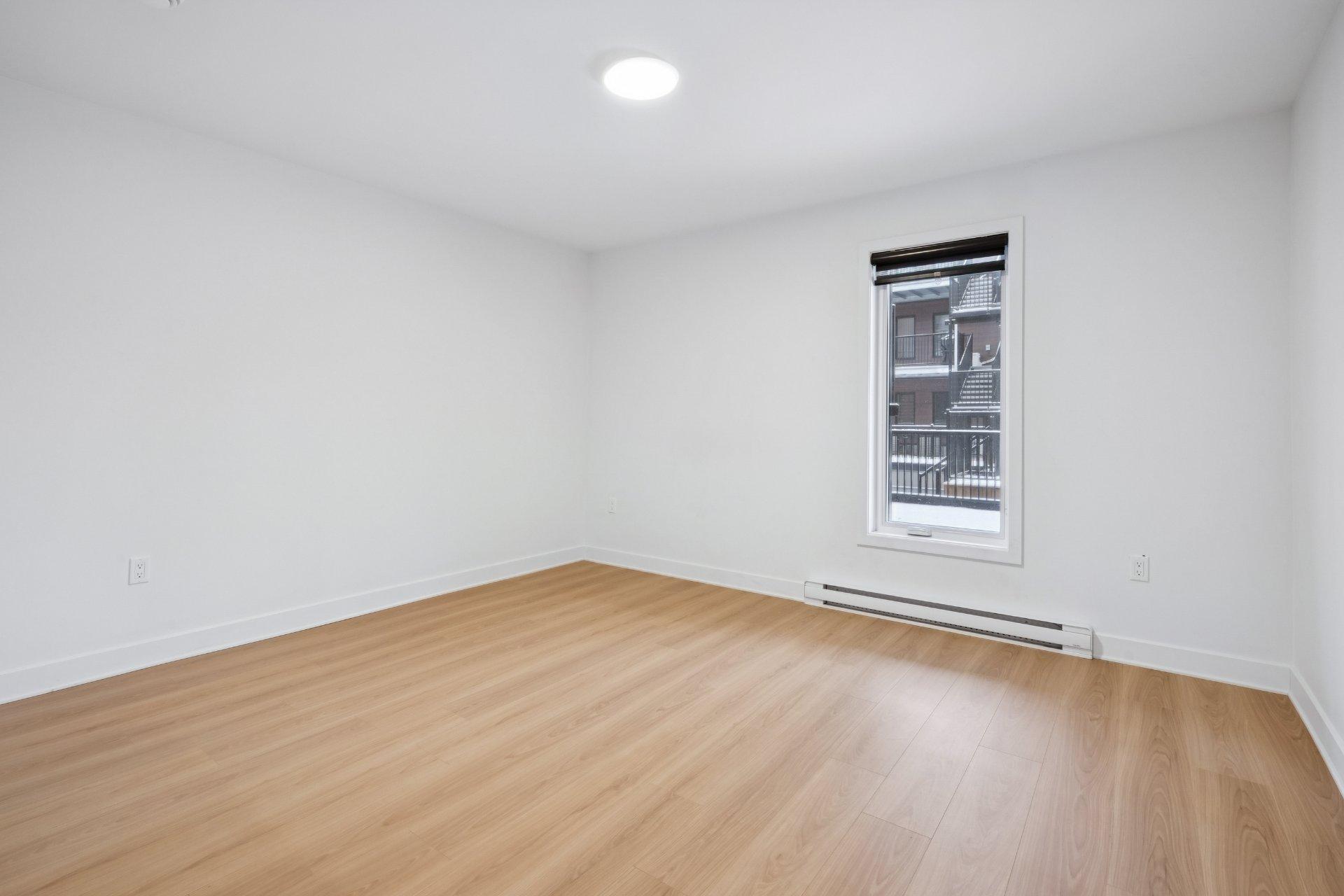 









85


Rue Lachapelle E.

, 105,
Saint-Rémi,




QC
J0L2L0

