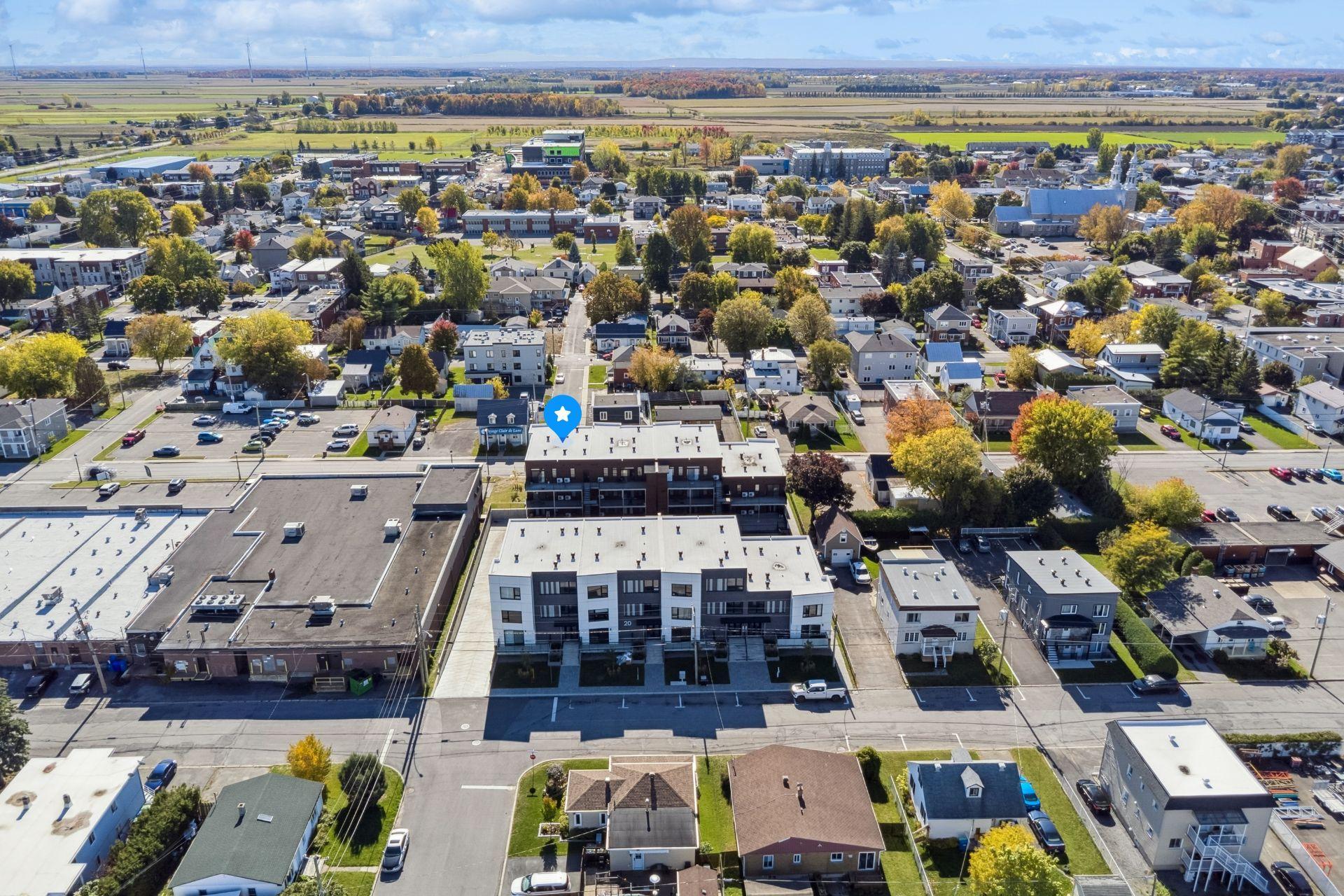 









85


Rue Lachapelle E.

, 105,
Saint-Rémi,




QC
J0L2L0

