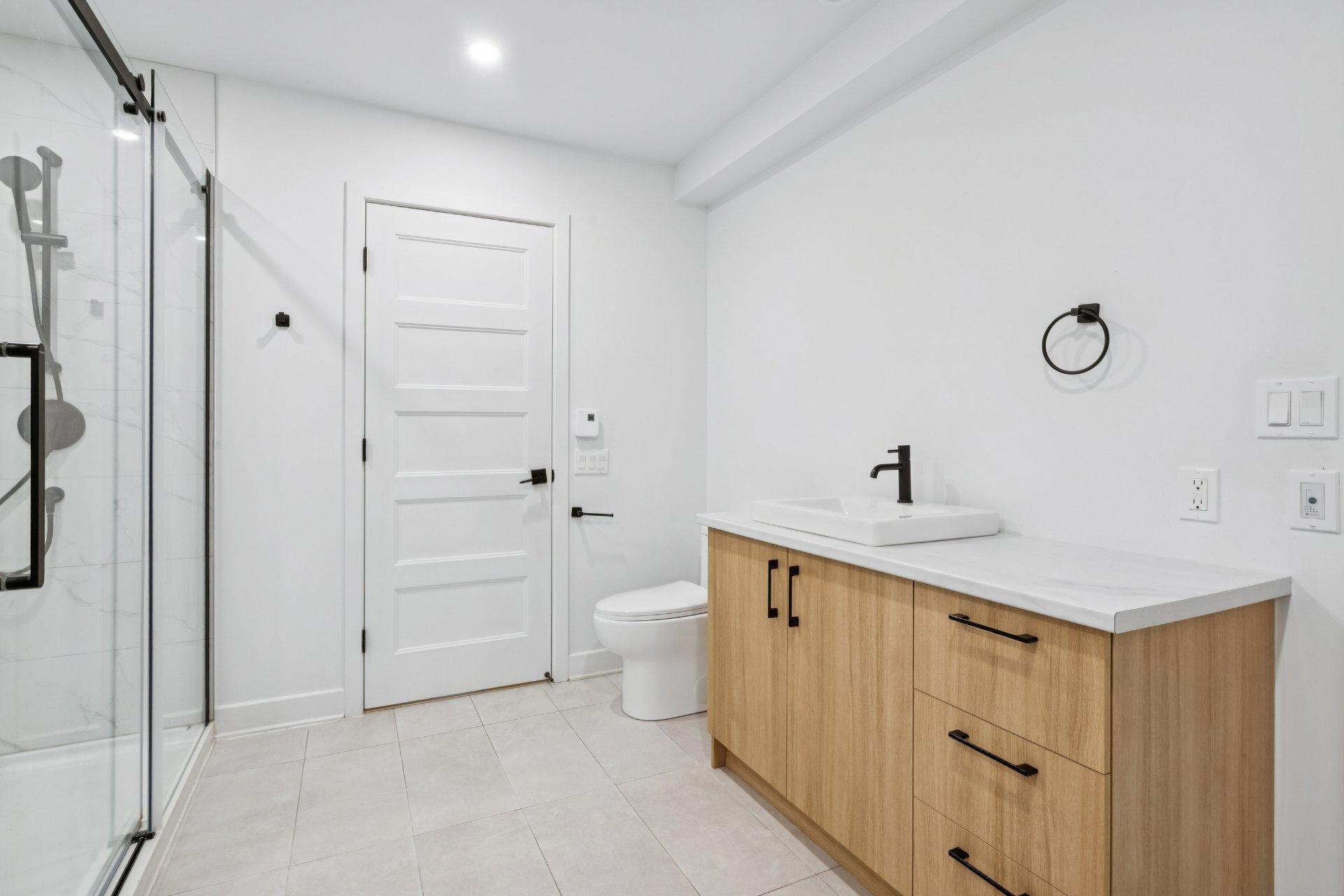 









85


Rue Lachapelle E.

, 105,
Saint-Rémi,




QC
J0L2L0

