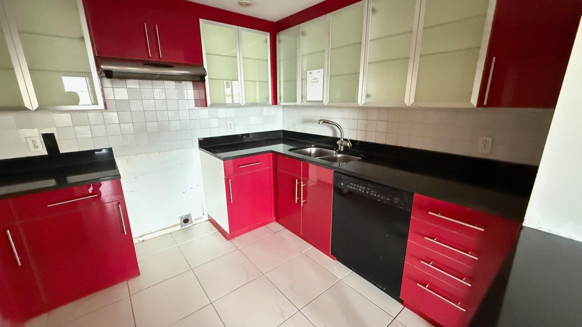 









11115


Boul. Cavendish

, 1003,
Montréal (Saint-Laurent),




QC
H4R2M9

