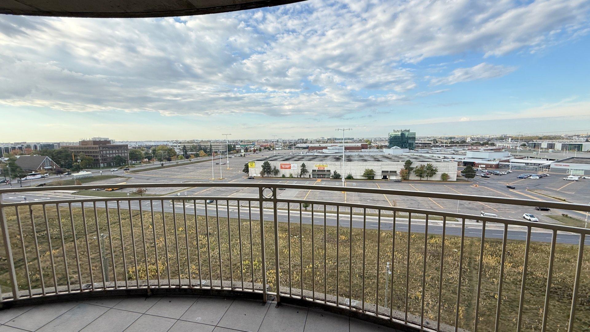 









11115


Boul. Cavendish

, 1003,
Montréal (Saint-Laurent),




QC
H4R2M9

