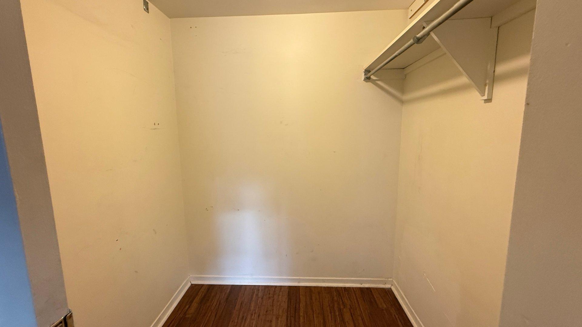 









11115


Boul. Cavendish

, 1003,
Montréal (Saint-Laurent),




QC
H4R2M9

