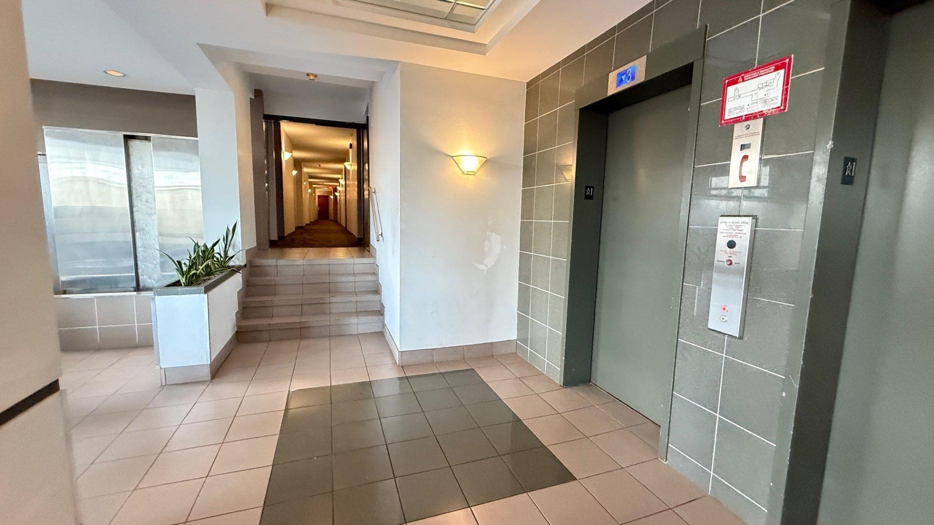 









11115


Boul. Cavendish

, 1003,
Montréal (Saint-Laurent),




QC
H4R2M9

