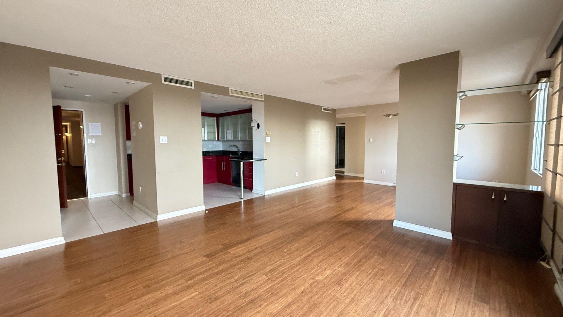 









11115


Boul. Cavendish

, 1003,
Montréal (Saint-Laurent),




QC
H4R2M9

