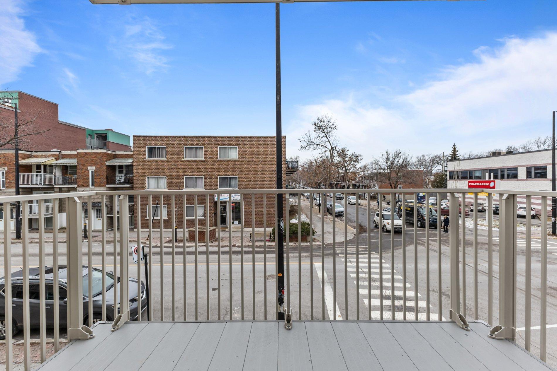 









3328


Rue Masson

, 208,
Montréal (Rosemont/La Petite-Patrie),




QC
H1X1R4

