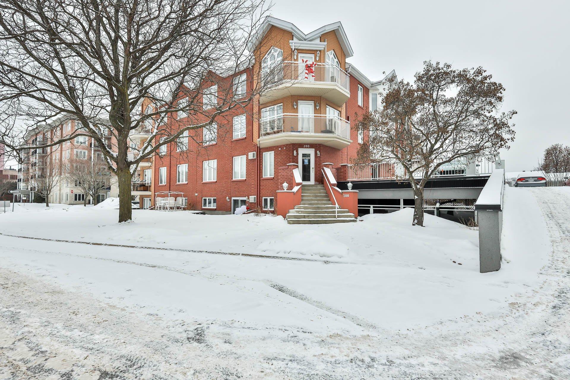 









200


Boul. de l'Hôpital

, 3,
Gatineau (Gatineau),




QC
J8T8J6

