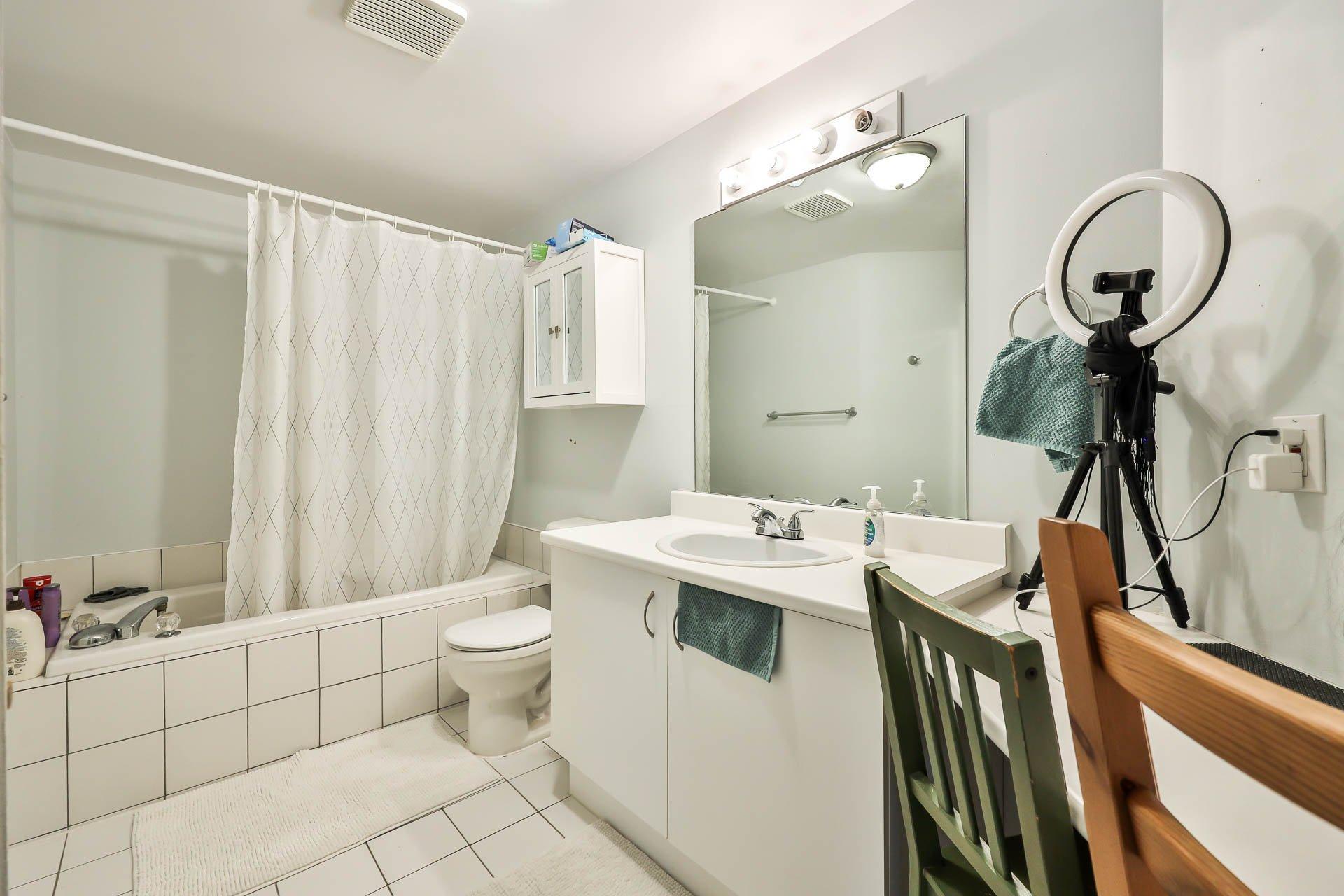 









200


Boul. de l'Hôpital

, 3,
Gatineau (Gatineau),




QC
J8T8J6

