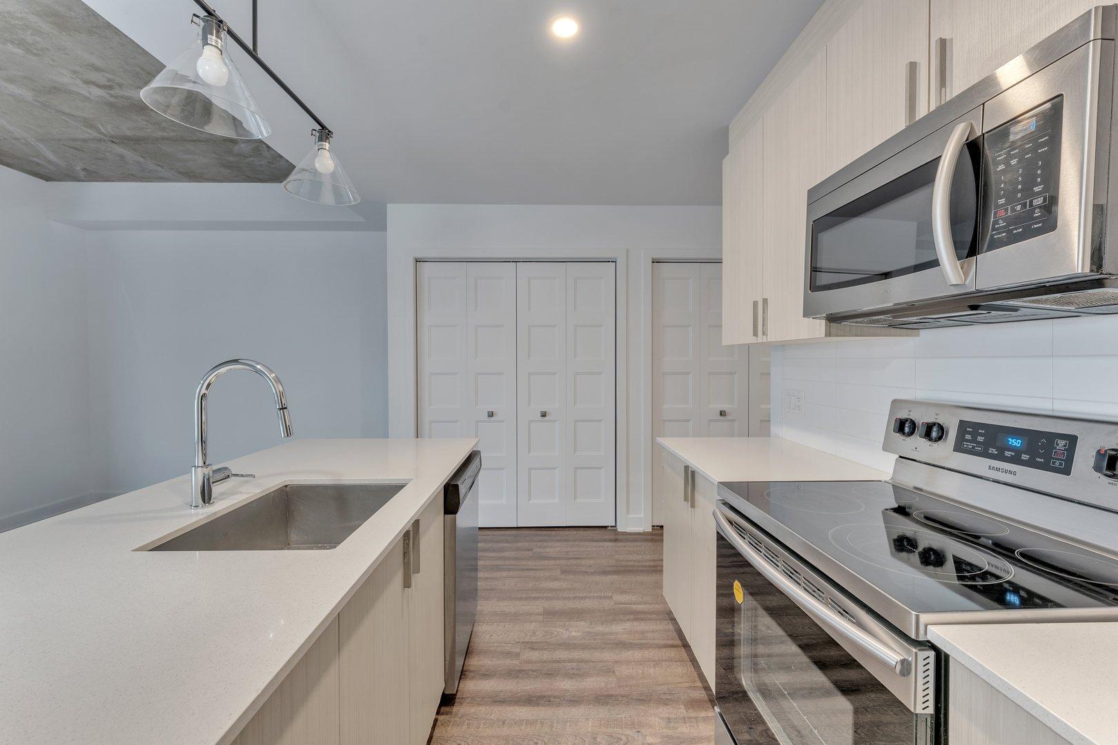 









1295


Rue des Carrières

, 312,
Montréal (Rosemont/La Petite-Patrie),




QC
H2S0E1

