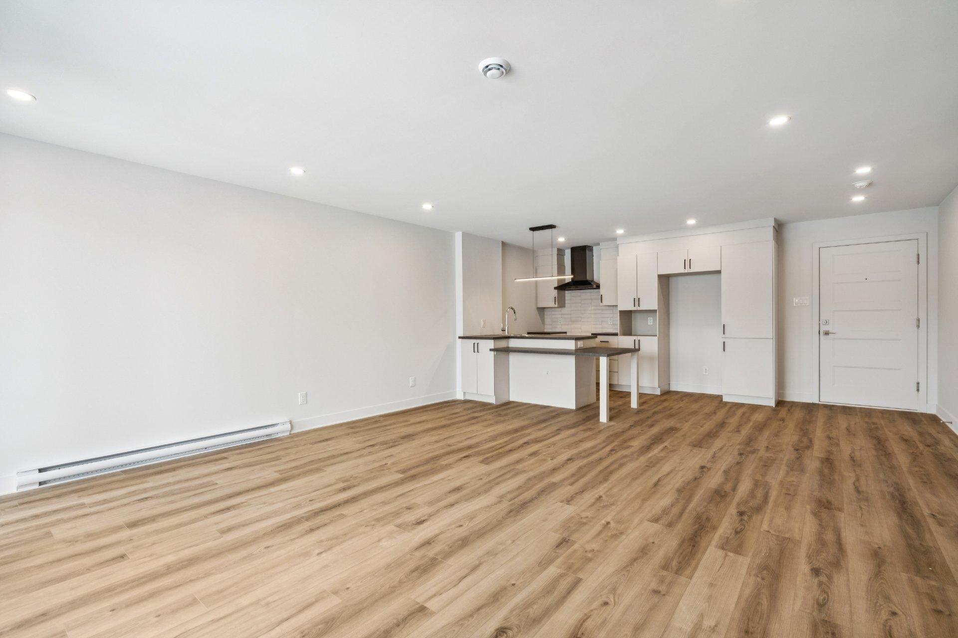 









402


Av. Barron

, 304,
Lachute,




QC
J8H4L6

