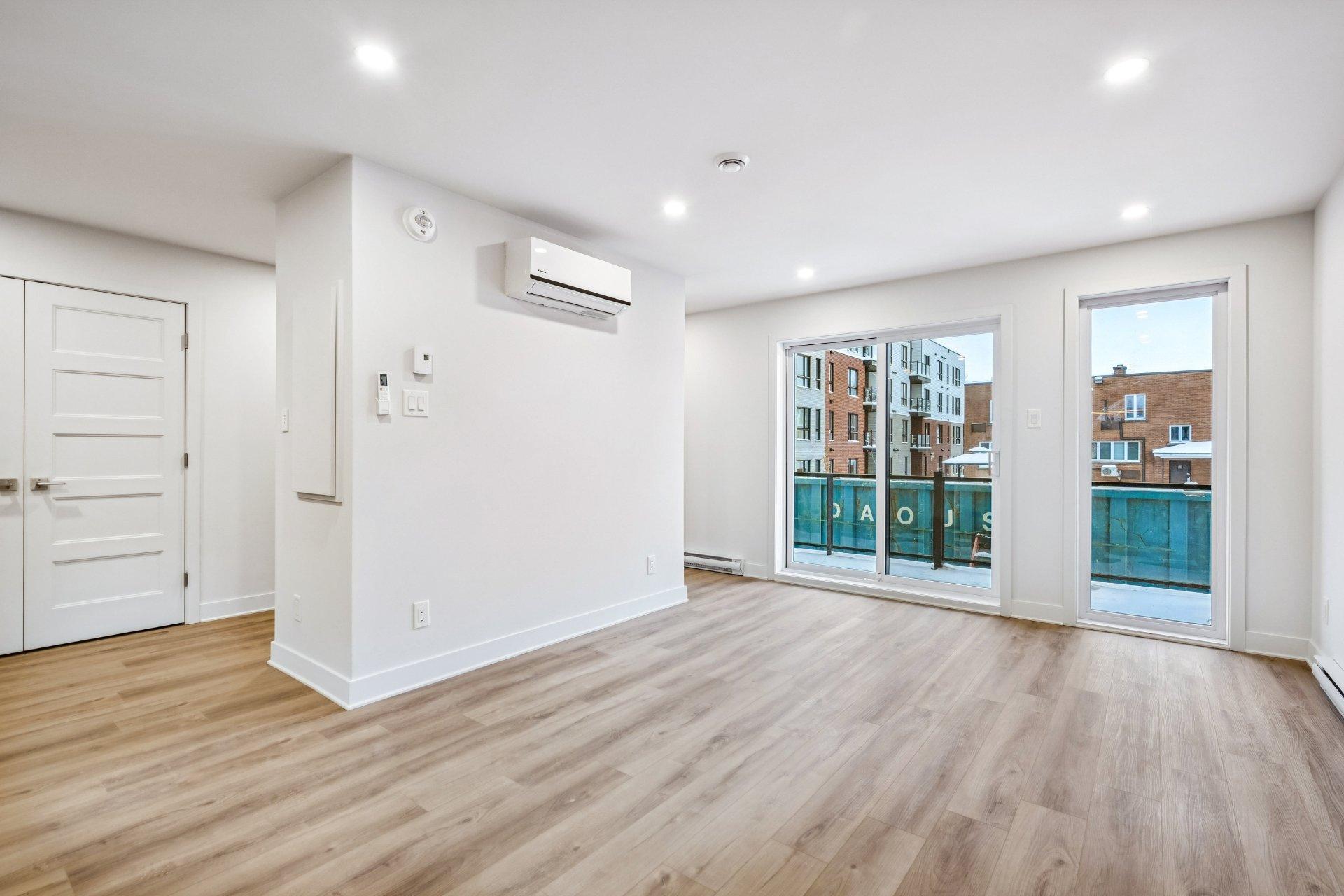 









402


Av. Barron

, 204,
Lachute,




QC
J8H4L6

