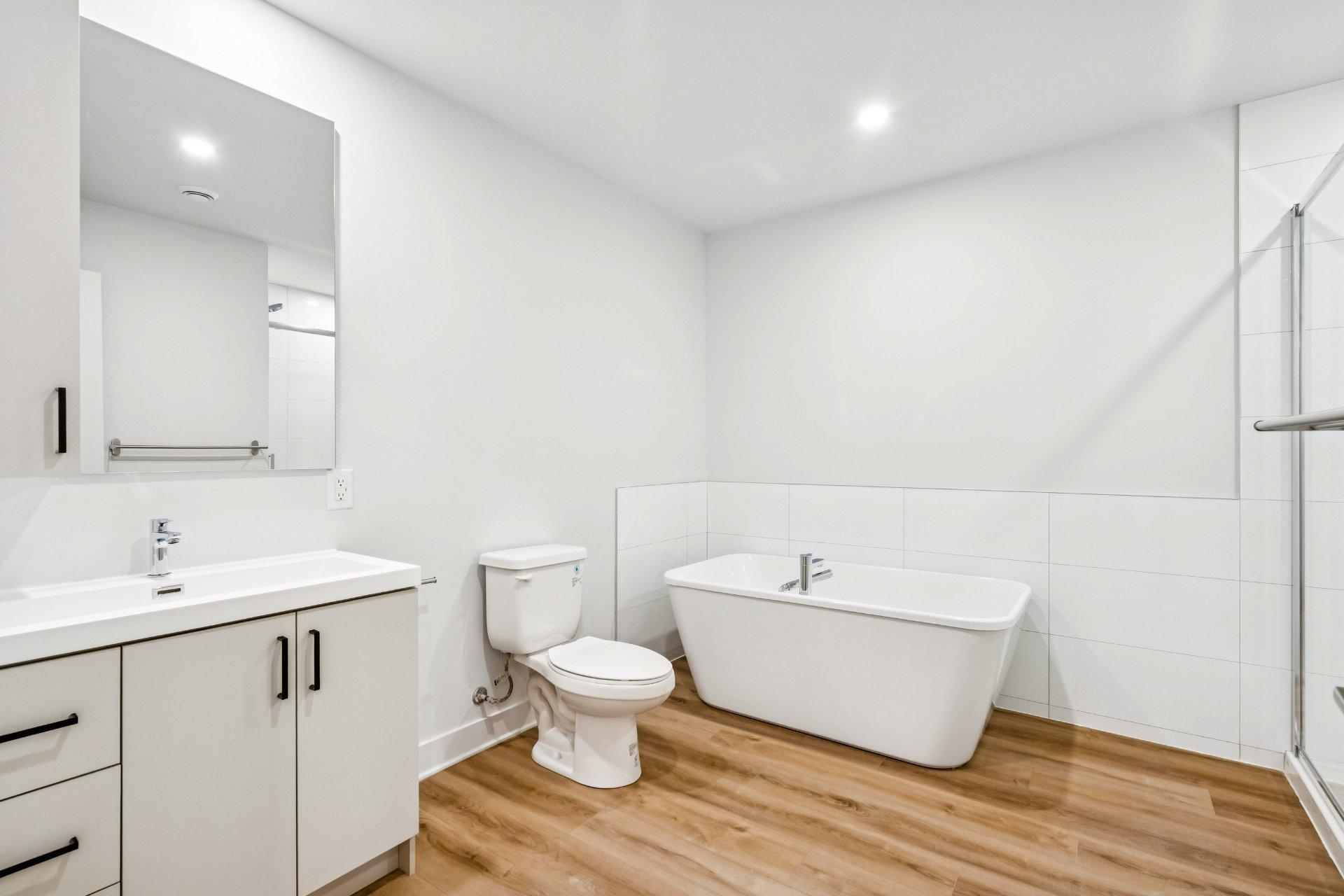 









402


Av. Barron

, 204,
Lachute,




QC
J8H4L6

