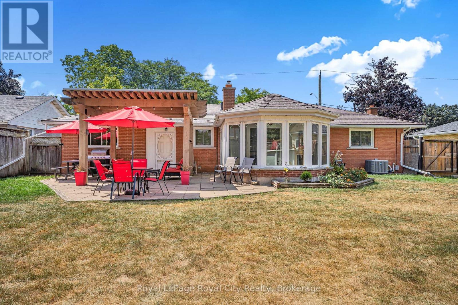 












68 SUNSET BOULEVARD

,
Cambridge,




Ontario
N1S1A7

