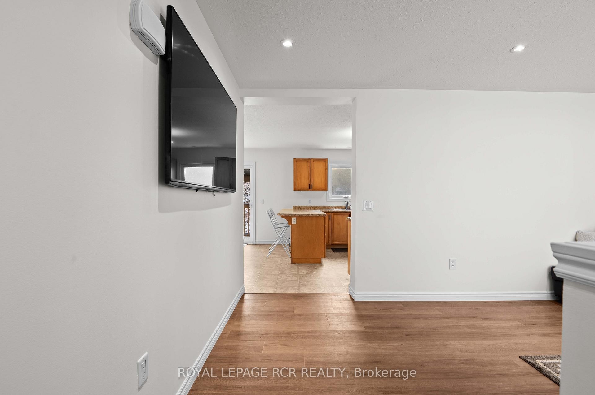 









18637


Hurontario (Hwy 10)

Street,
Caledon,




ON
L7K 0X9

