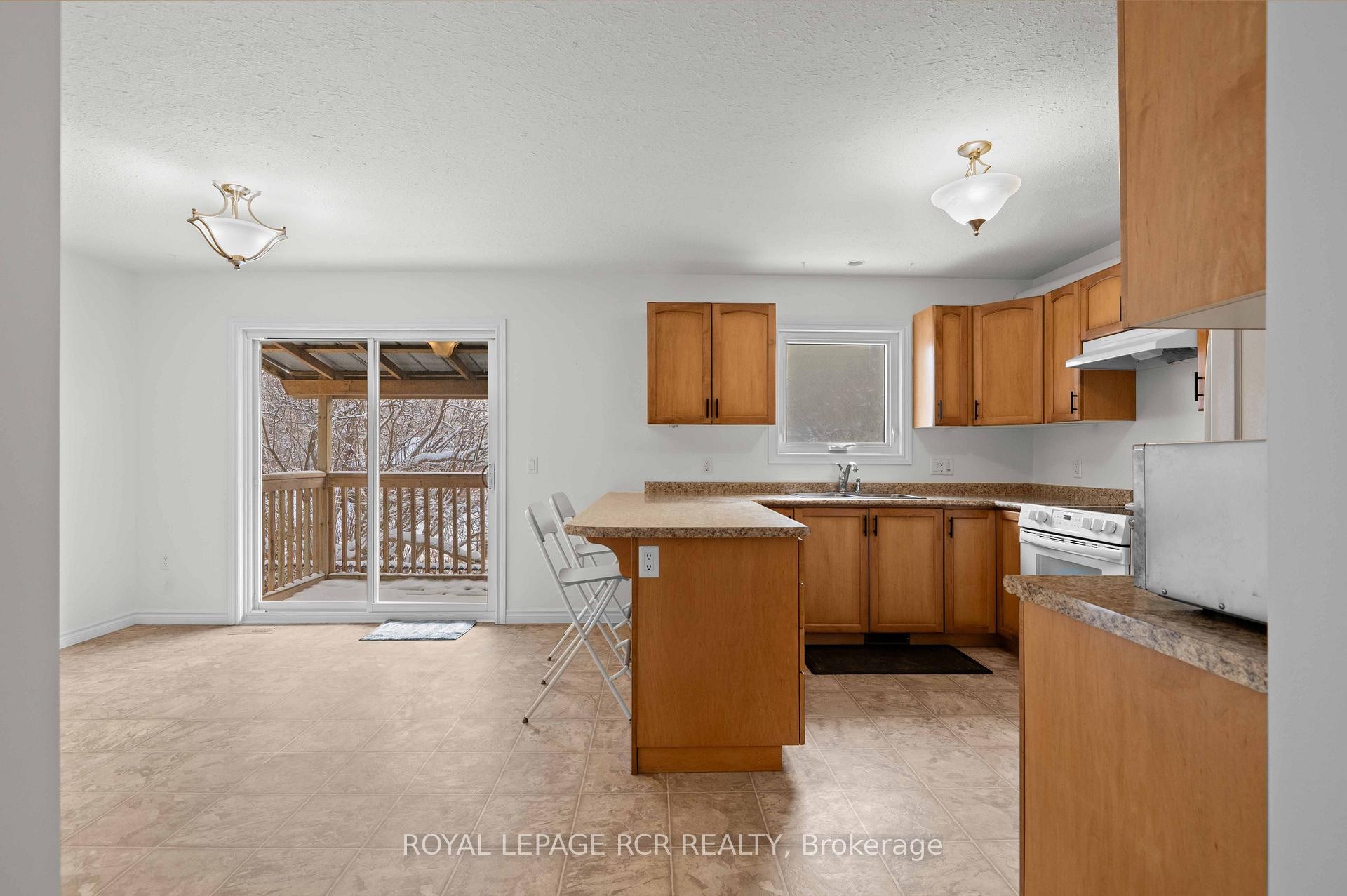 









18637


Hurontario (Hwy 10)

Street,
Caledon,




ON
L7K 0X9

