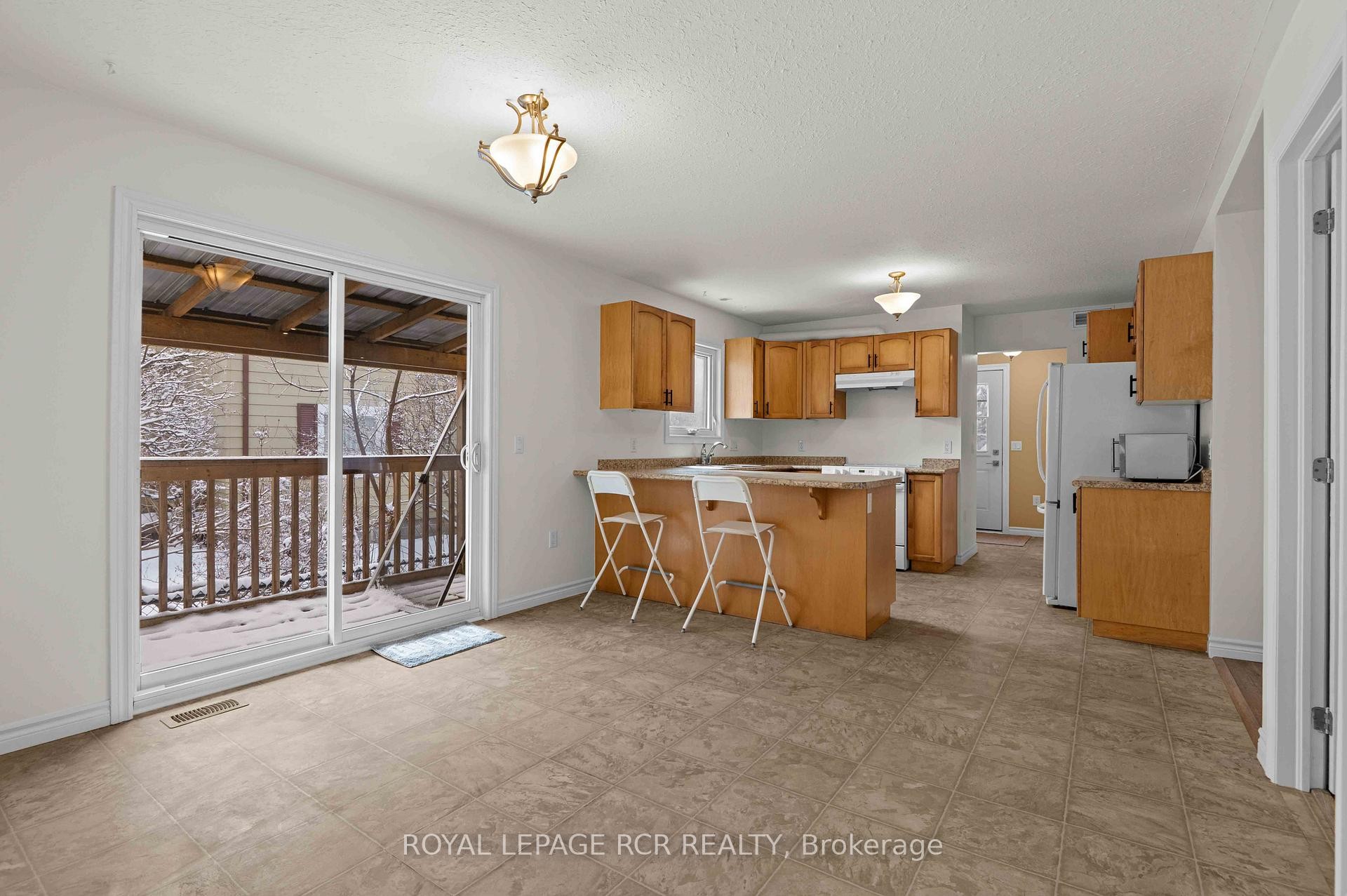 









18637


Hurontario (Hwy 10)

Street,
Caledon,




ON
L7K 0X9

