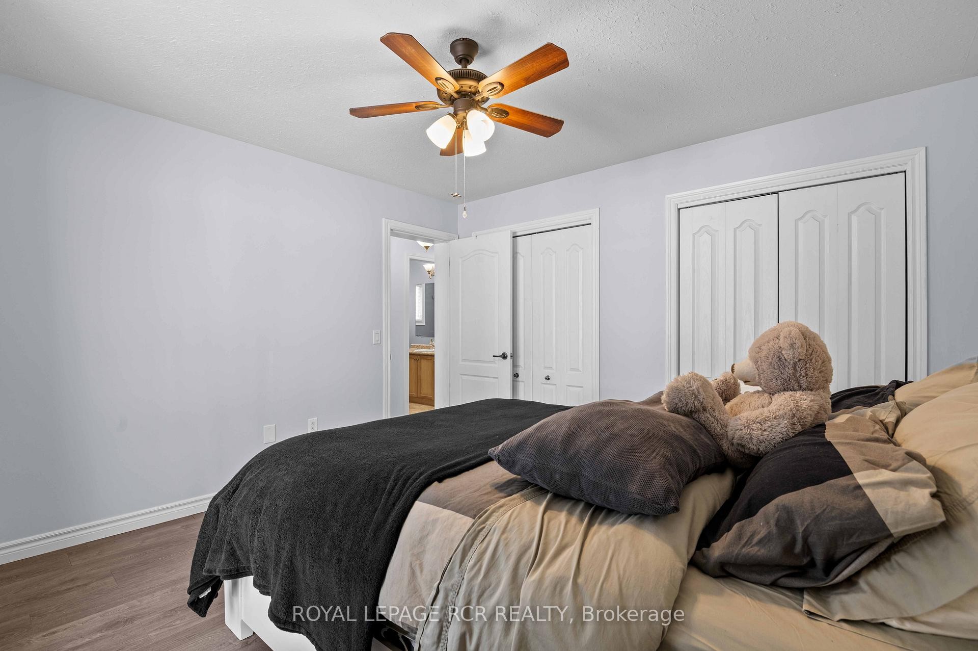 









18637


Hurontario (Hwy 10)

Street,
Caledon,




ON
L7K 0X9

