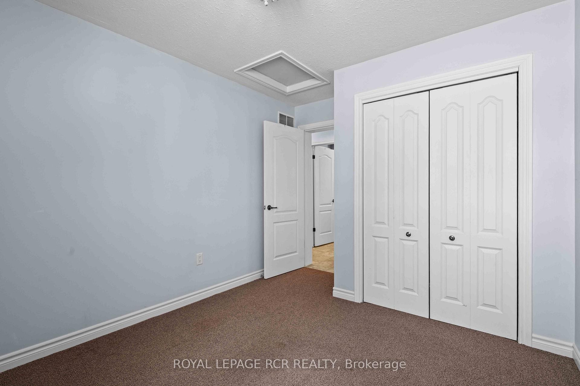 









18637


Hurontario (Hwy 10)

Street,
Caledon,




ON
L7K 0X9

