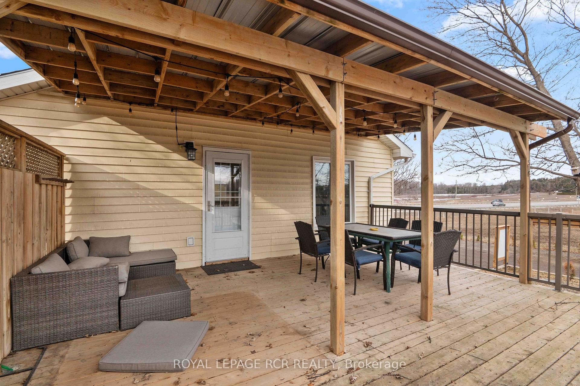 









18637


Hurontario (Hwy 10)

Street,
Caledon,




ON
L7K 0X9

