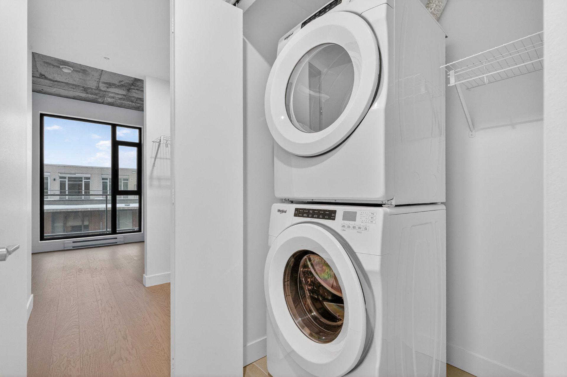 









200


Boul. Marcel-Laurin

, 709,
Montréal (Saint-Laurent),




QC
H4M0B1

