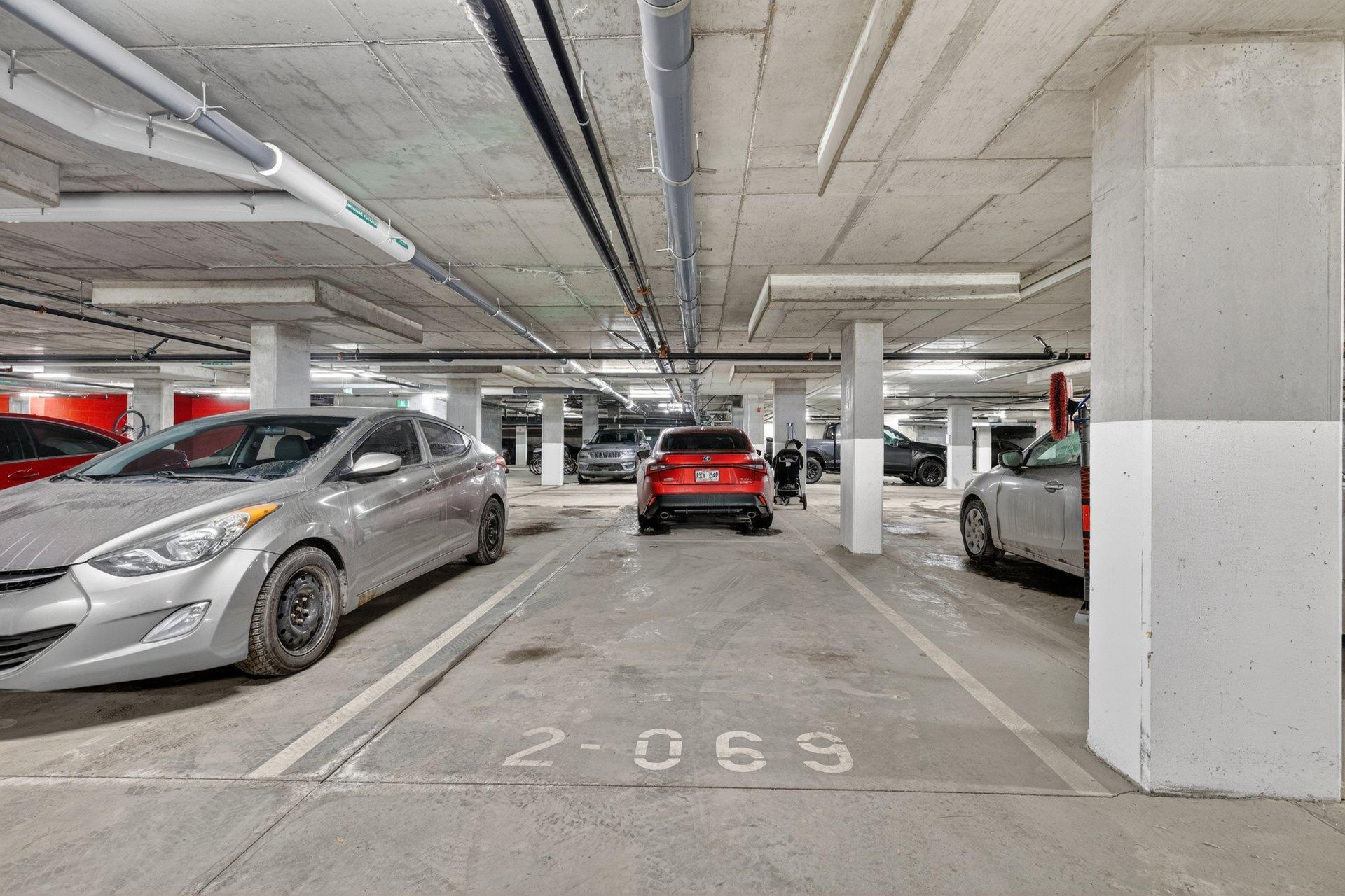 









200


Boul. Marcel-Laurin

, 709,
Montréal (Saint-Laurent),




QC
H4M0B1

