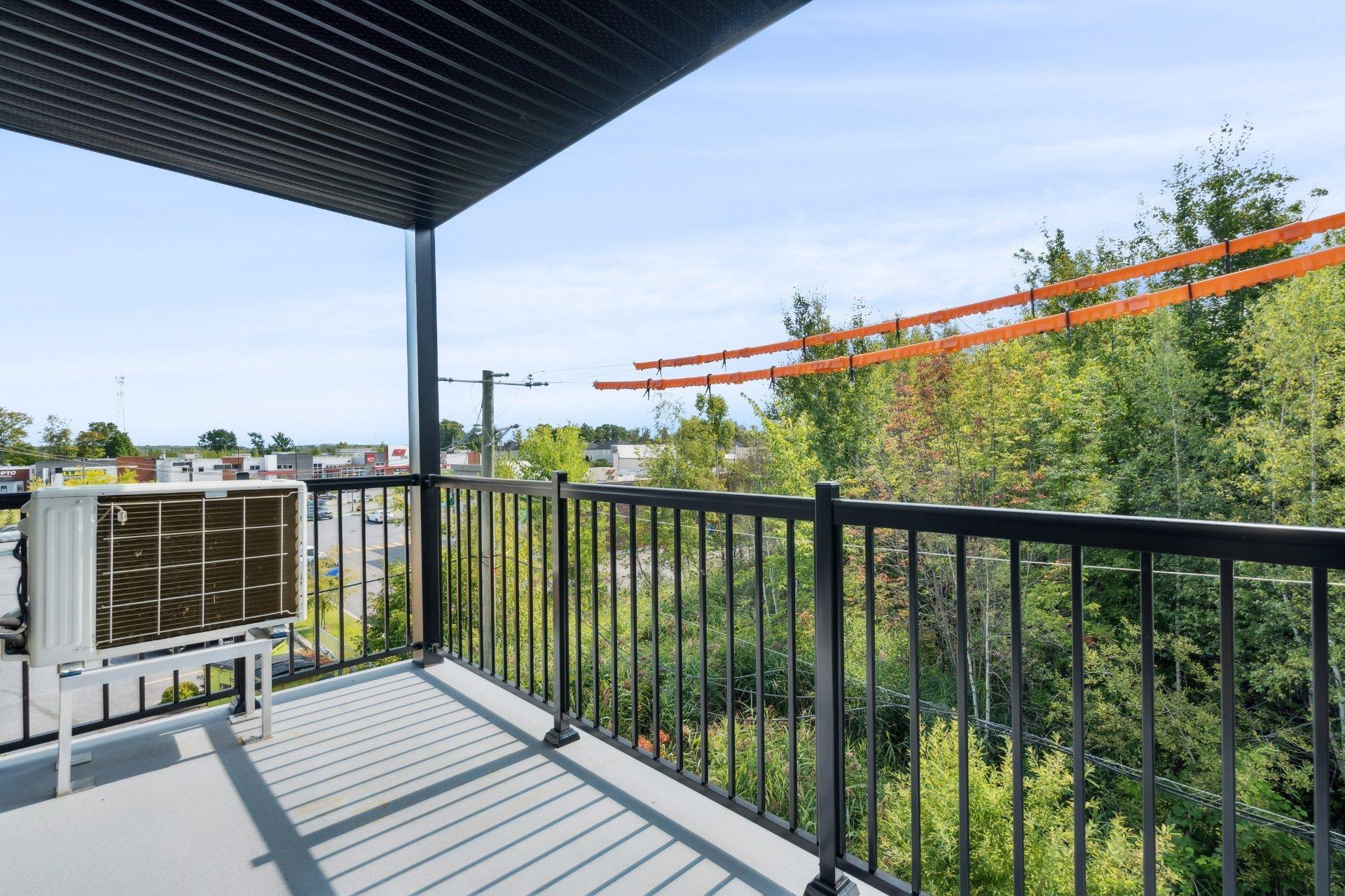 









4935


Rue des Ormes

, 3307,
Contrecoeur,




QC
J0L1C0

