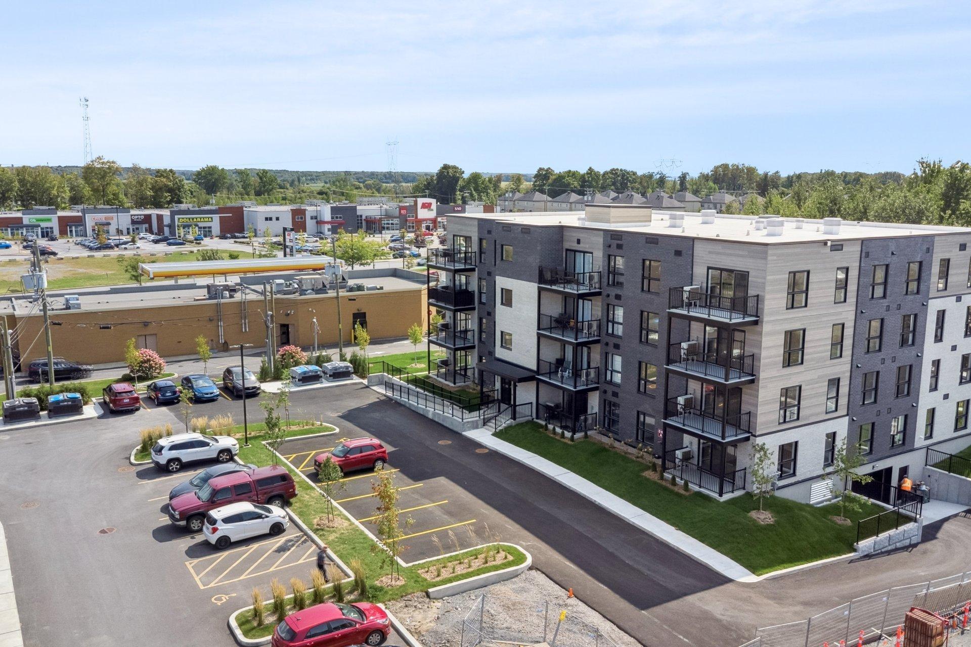 









4935


Rue des Ormes

, 3307,
Contrecoeur,




QC
J0L1C0

