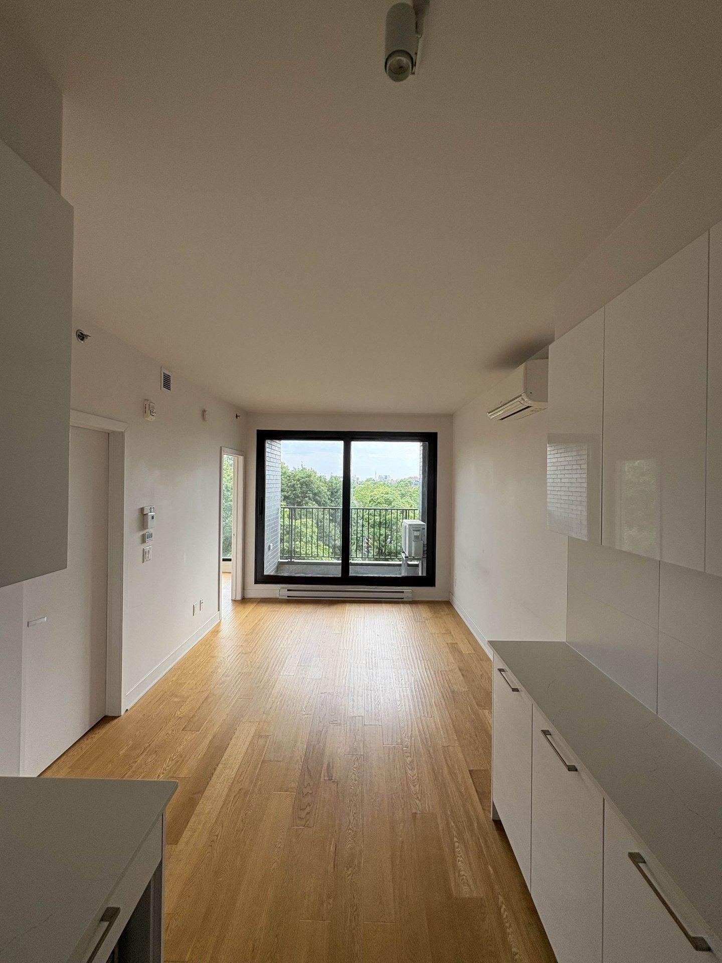 









2020


Boul. René-Lévesque O.

, 712,
Montréal (Ville-Marie),




QC
H3H0B4

