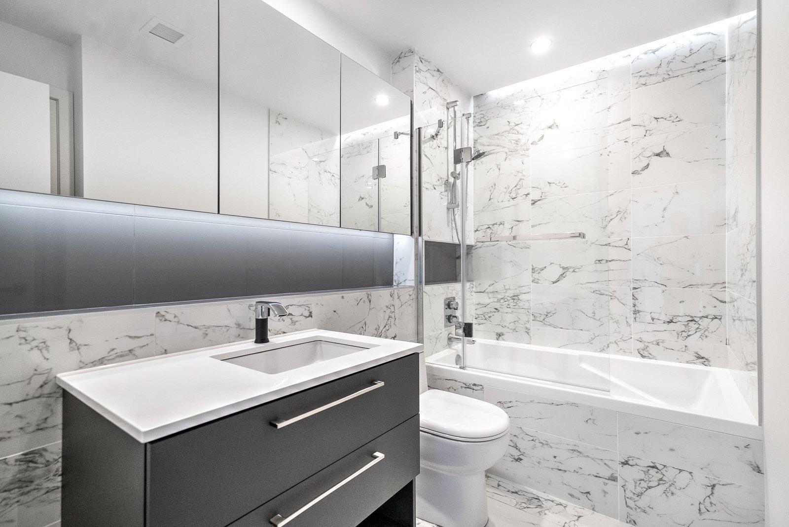 









2020


Boul. René-Lévesque O.

, 712,
Montréal (Ville-Marie),




QC
H3H0B4

