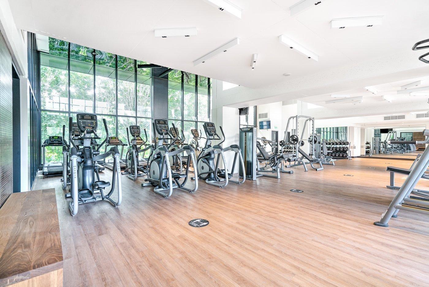 









2020


Boul. René-Lévesque O.

, 712,
Montréal (Ville-Marie),




QC
H3H0B4

