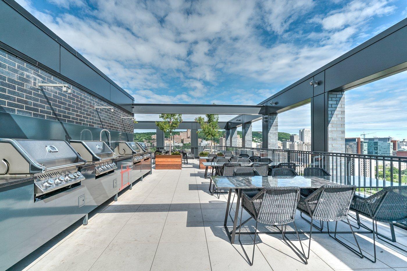 









2020


Boul. René-Lévesque O.

, 712,
Montréal (Ville-Marie),




QC
H3H0B4

