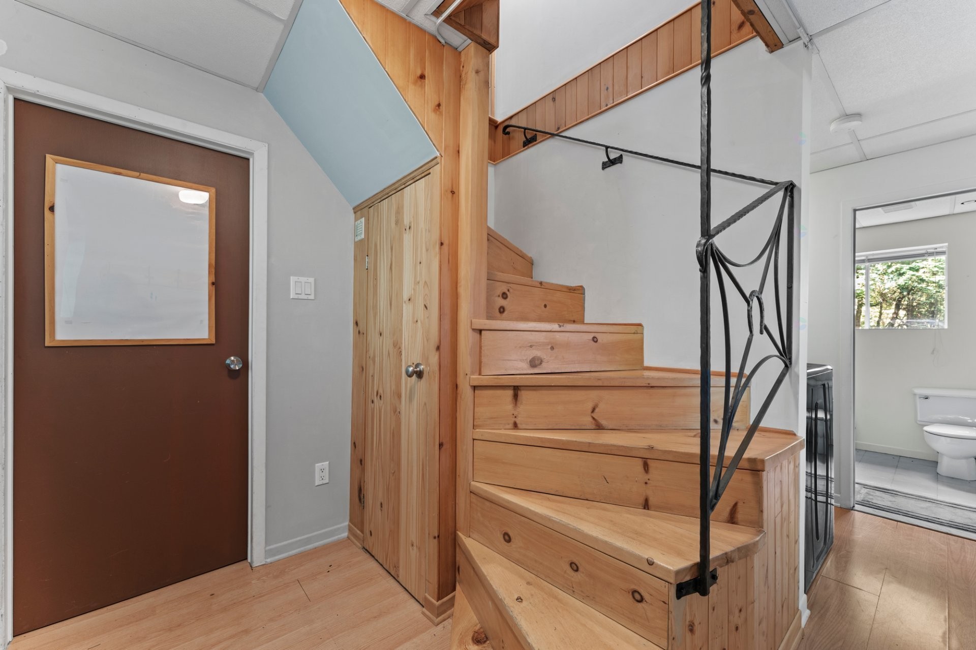 









183


Ch. Cooledge

,
Austin,




QC
J0B1B0

